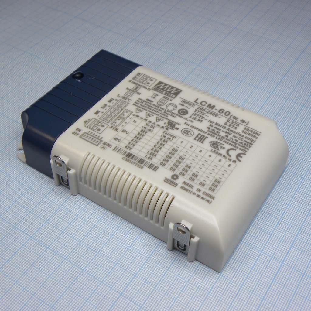 LCM-60 - AC-DC, 60Вт, стабилизатор тока, вход 180…295В AC, 47…63Гц /254…417В DC, выход 500…1400мA/90…42В, ККМ, изоляция 3750В AC, в кожухе 123.5х81.5х23мм, -30…+60°С, димминг 0…10В и ШИМ