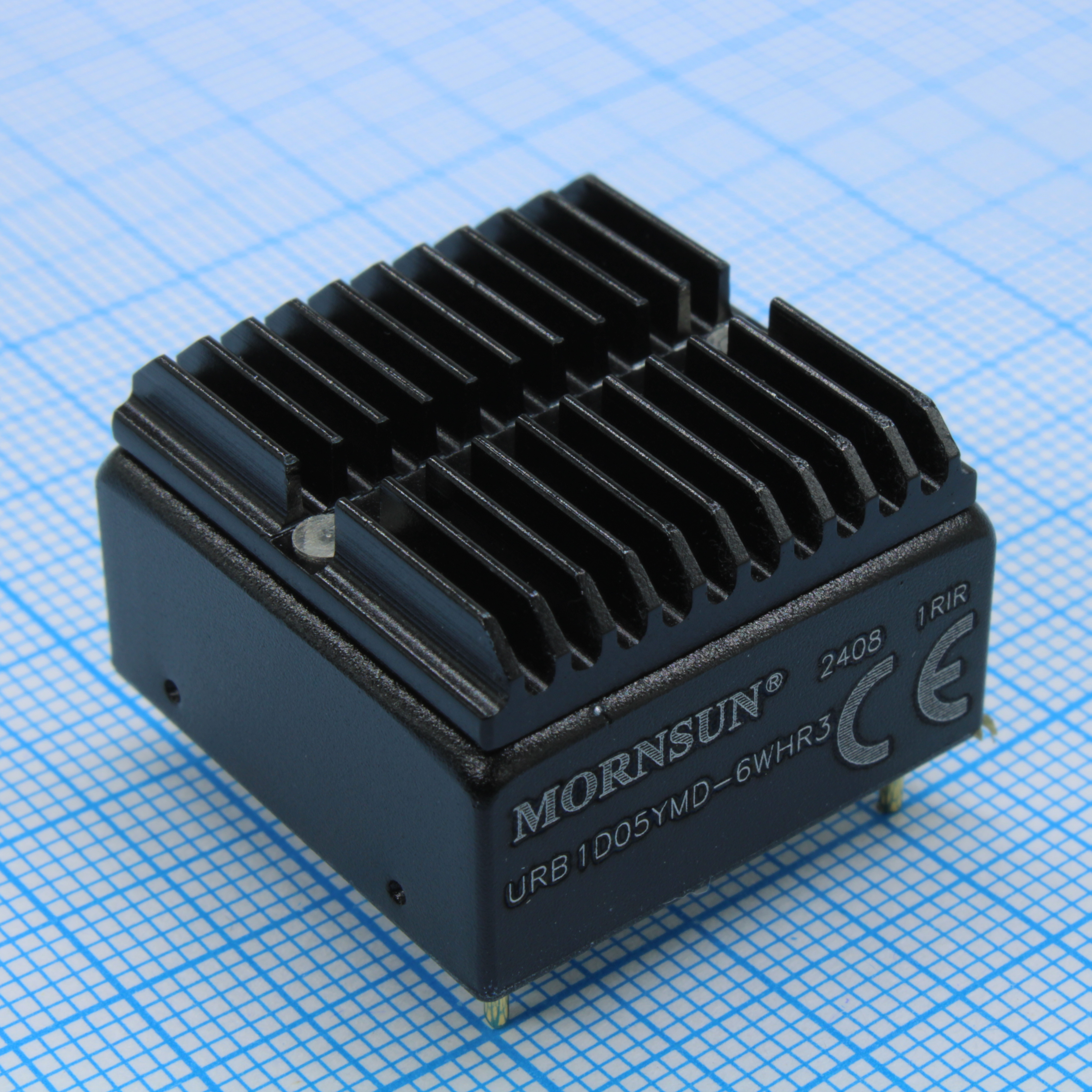 URB1D05YMD-6WHR3 - Преобразователь DC/DC Uвх=40...160 В, Uвых=5 В, Iвых=1200 мА (с радиатором)