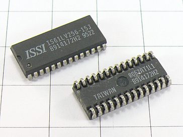 Микросхема IS61LV256-15J
