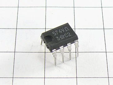 Микросхема КР574УД3