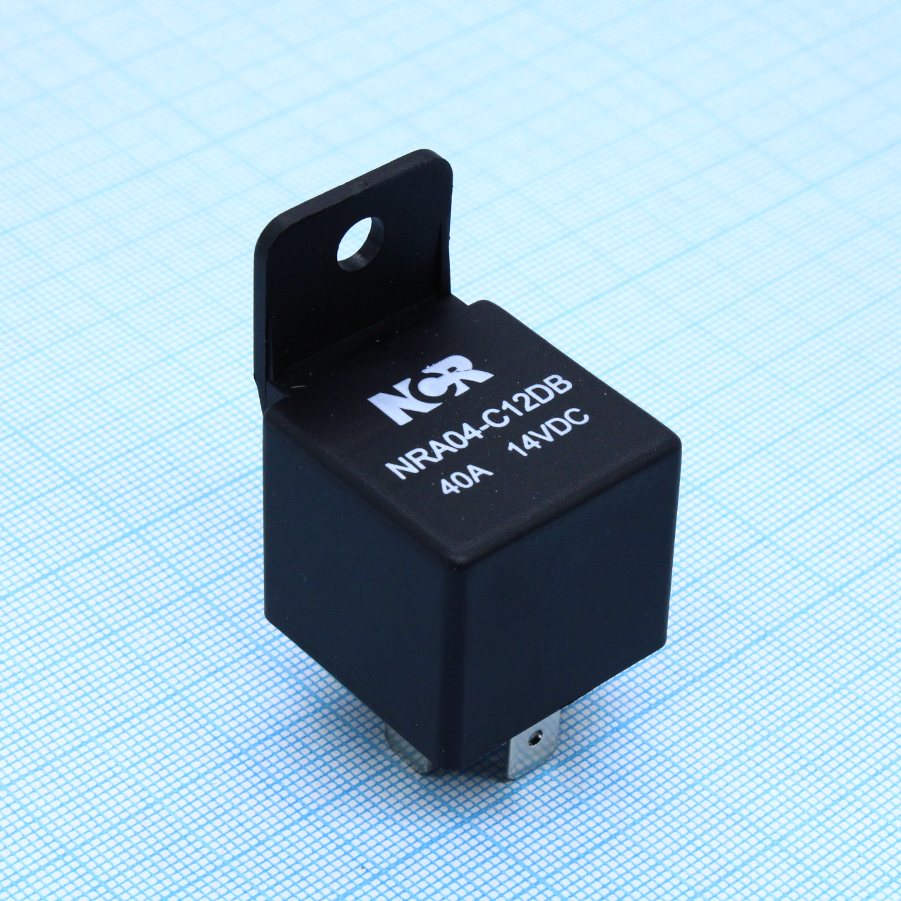 NRA04-C12DB - Реле 1 пер. 12V / 40A, 14В с кронштейном