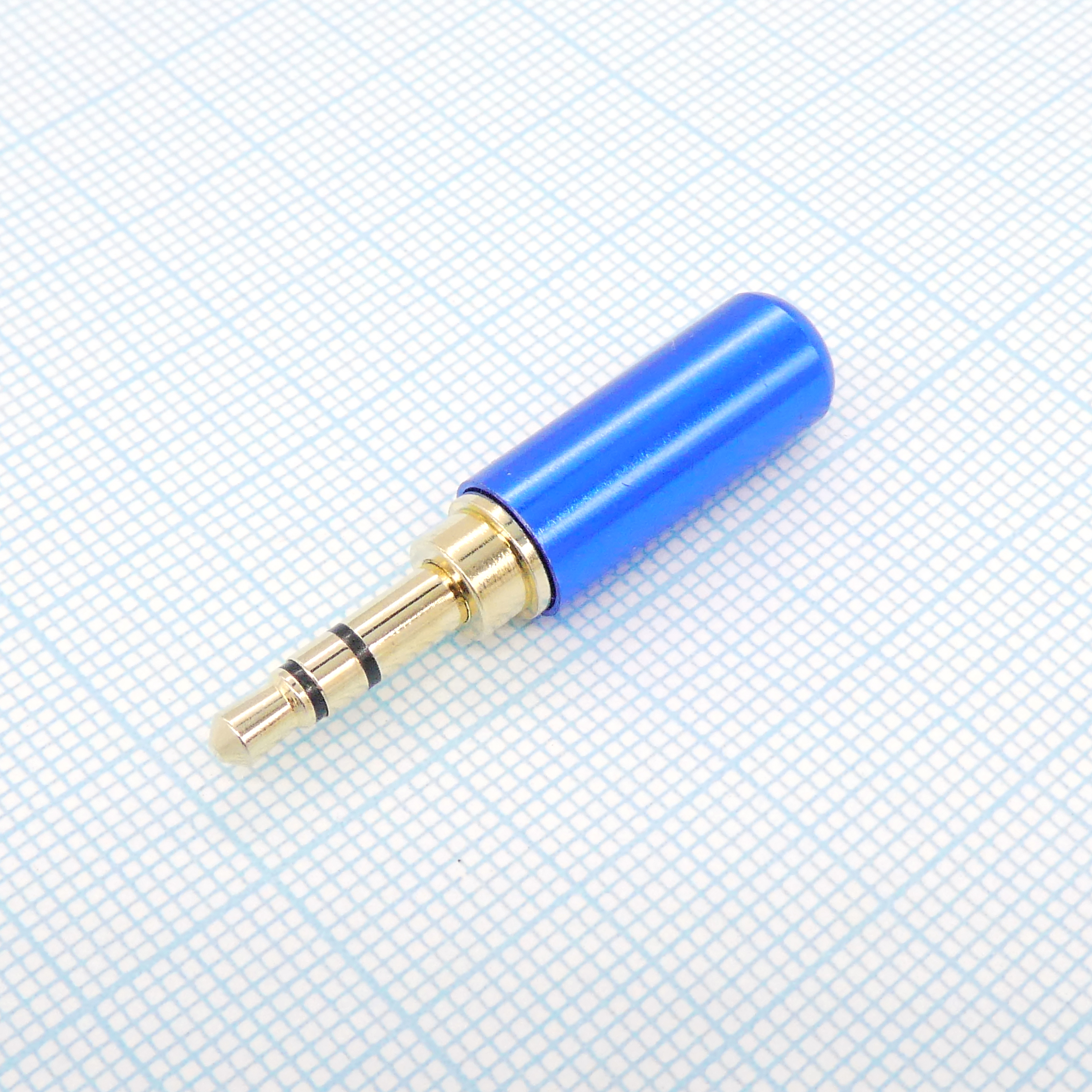 TRS 3.5Blu (mini plug) штекер металл мини - Стерео аудио штекер 3.5мм, металлический синий миниатюрный кожух.