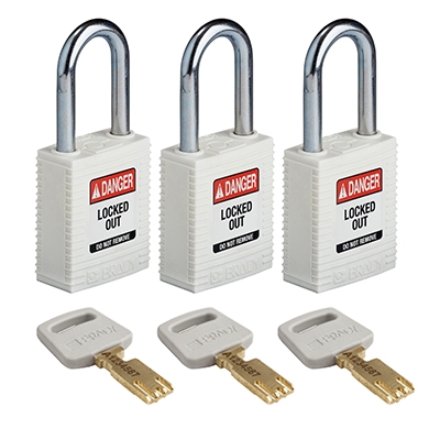 gws150340 - Замки SafeKey нейлоновые со стальной дужкой, высота дужки – 38 мм, диаметр дужки – 6.4 мм, нейлоновый корпус, размеры корпуса – 46х38х19 мм, система "Одинаковые ключи", цвет – белый, 3 шт/упак