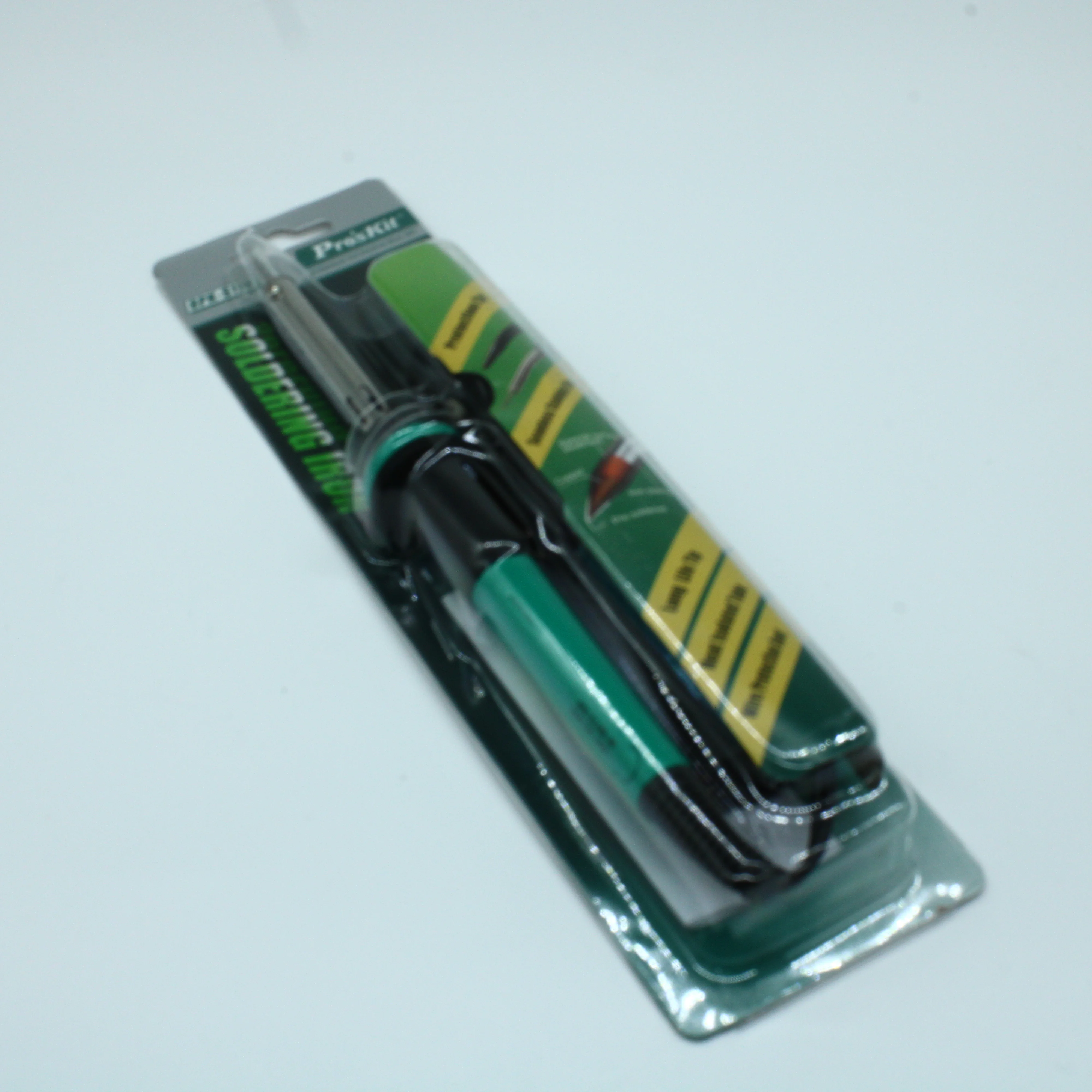 8PK-S118B-40W - Маломощный паяльник (40 Вт) с пластиковым колпачком. Совместим со сменными жалами серии Pro'sKit 8PK-S120N.
