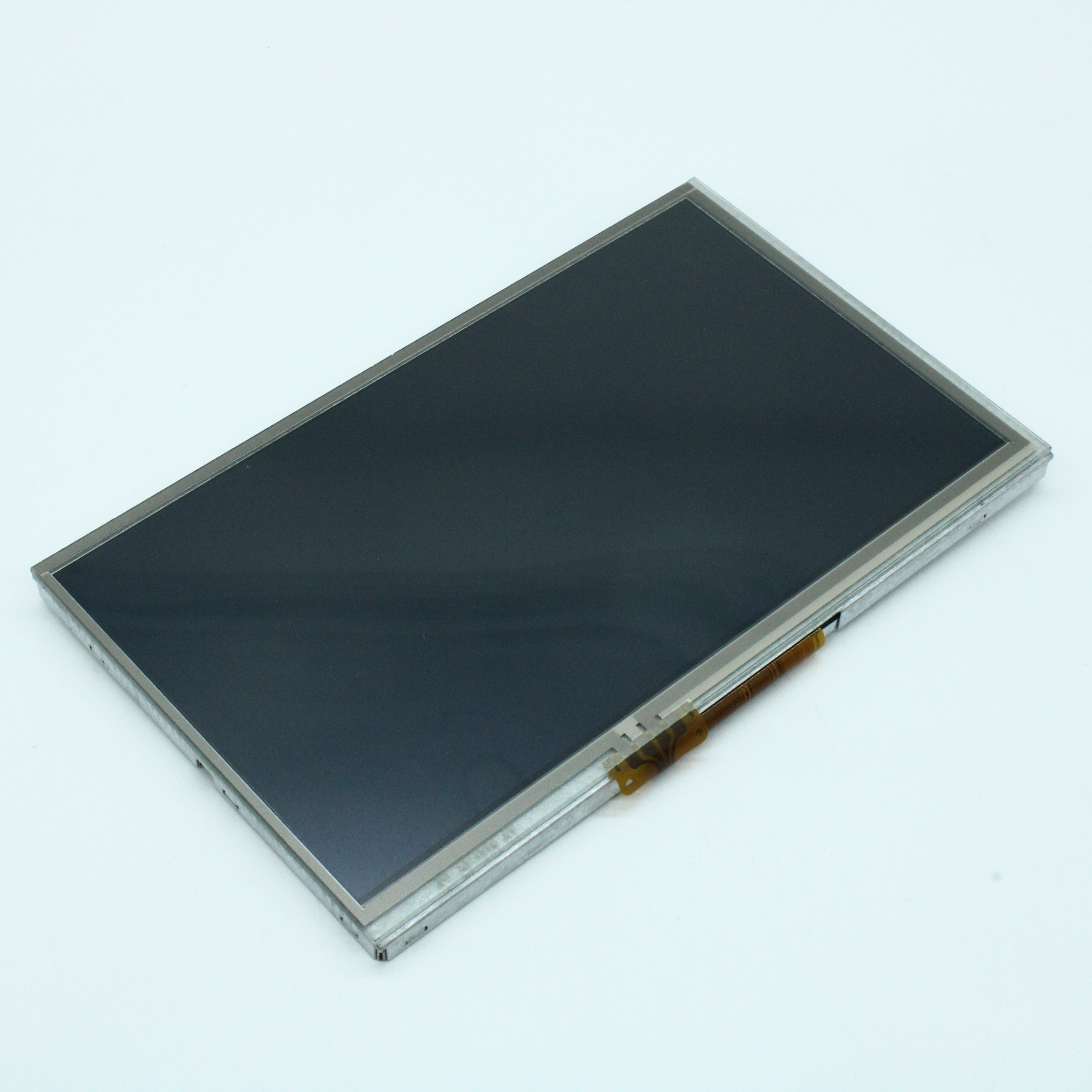 WF70A2TIFGDBT0# - TFT 7.0", 800x480, 16 битный параллельный интерфейс, подсв. LED, яркость 250 cd/m2, контрастность 250:1, драйвер ST5623D, напр. питания 3,0...3,6 В,  12 o'cl, сенсорная панель, -20...+70С