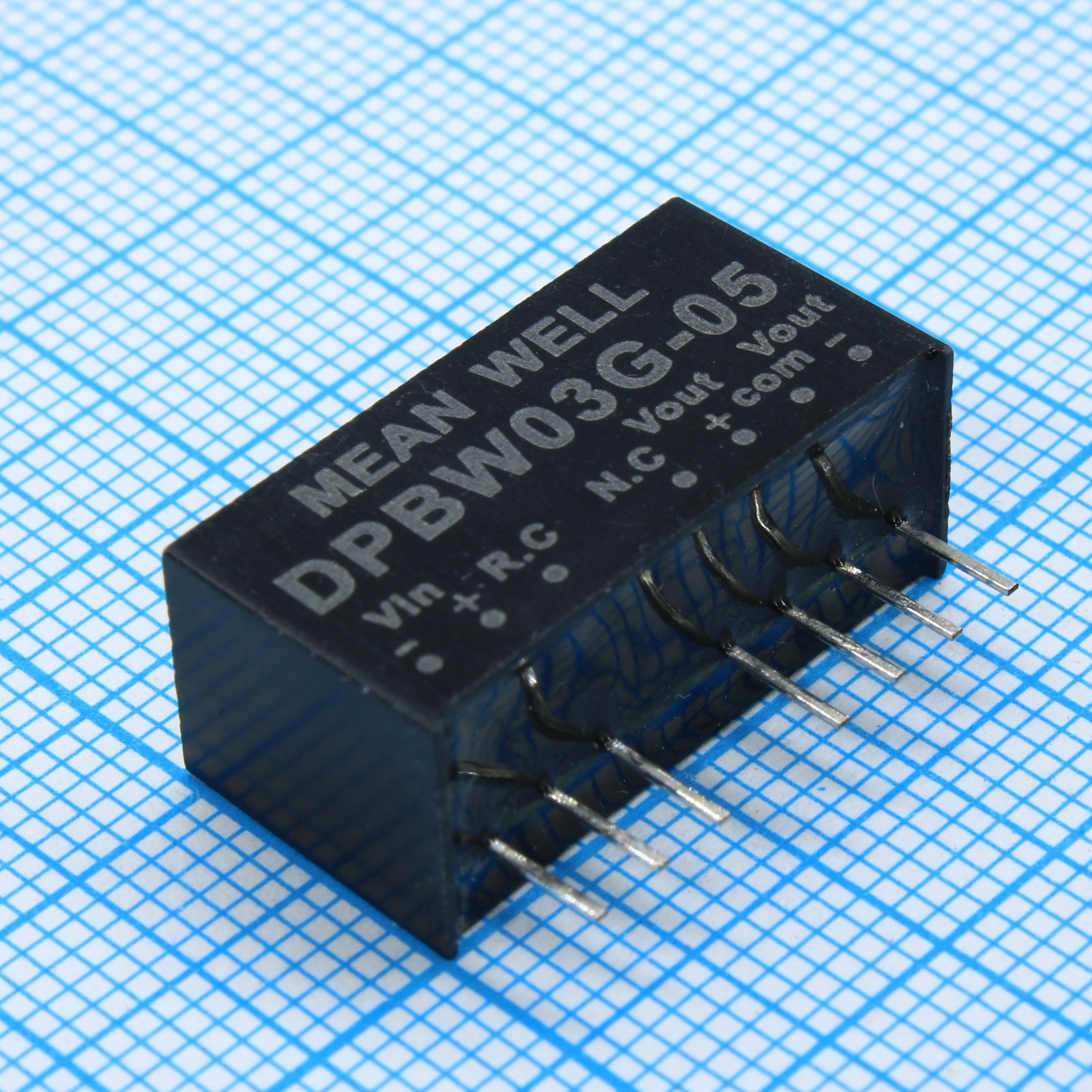 DPBW03G-05 - Преобразователь DC/DC, 3Вт, Uвх=18…75В, Выход ±5В/±300мА, изоляция 1500В DC, корпус SIP8 21.8х9.2х11.1мм, -40°С…+85°С