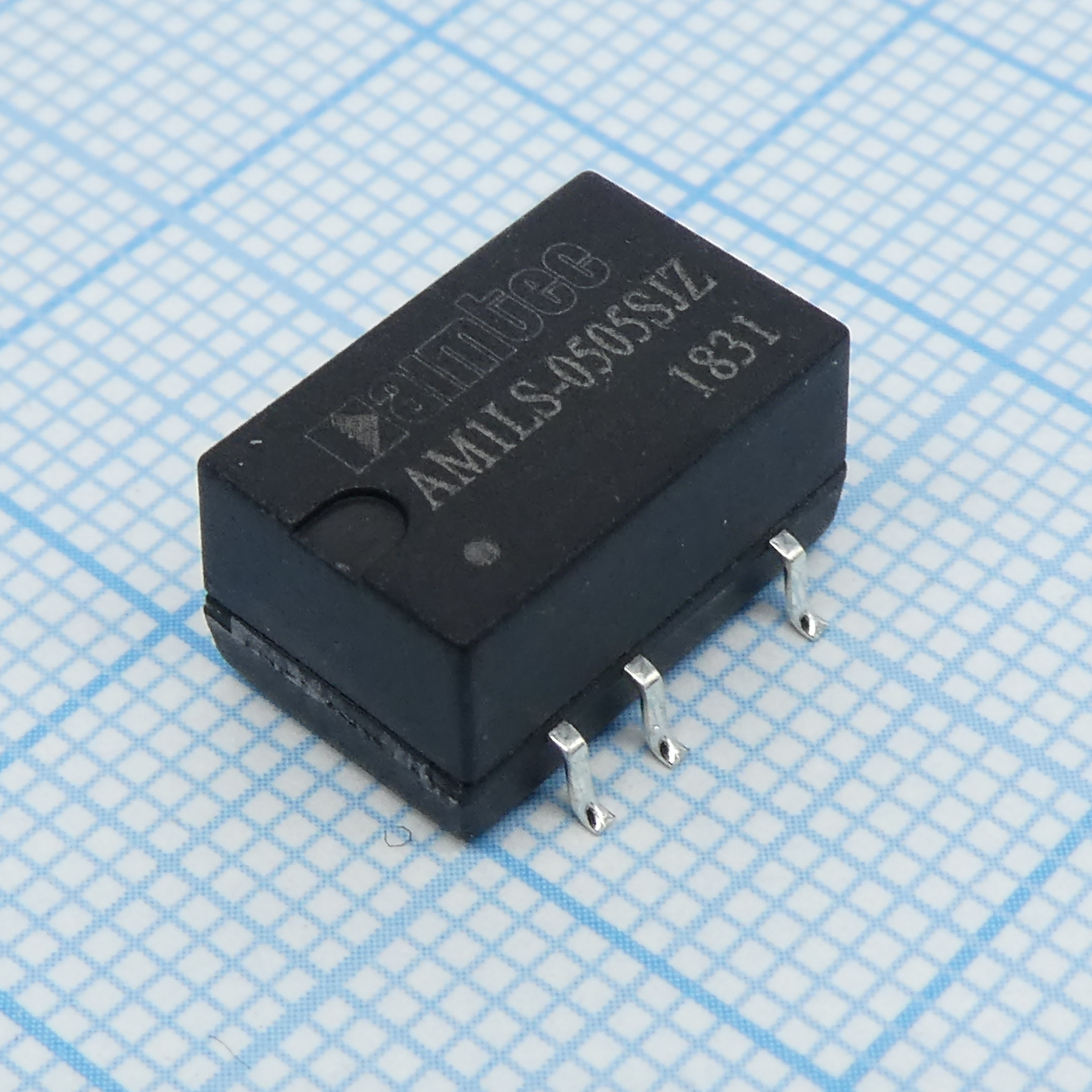 AM1LS-0505SJZ - DC/DC, 1Вт, вход 4.5…5.5В, выход 5В/0.02…0.2А, изоляция 1000В DC, КПД 80%, максимальная емкостная нагрузка не более 220мкФ, для поверхностного монтажа, 13.2x11.4x7.25мм, -40…105°C, пластик