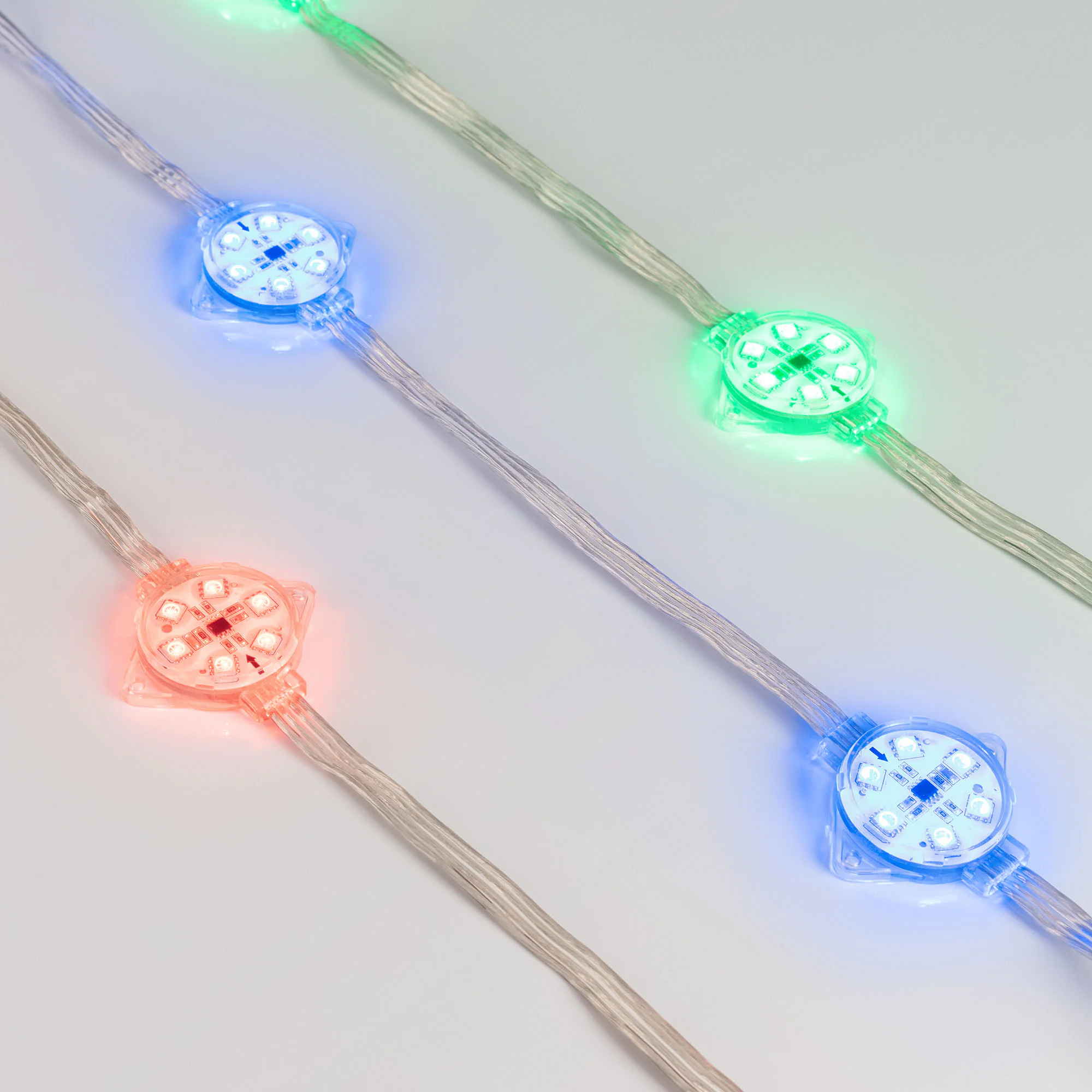 Модуль управляемый VISOR-SPI-5060-6-24V RGB 120deg (D40x12mm, 1.5W, IP68) 029379 - Управляемый светодиодный модуль SPI с держателем, RGB, микросхема RT16703, напряжение 24 В, мощность 1.5 Вт, 6 светодиодов SMD 5060, угол 120°. Создание медиафасадов. Функц