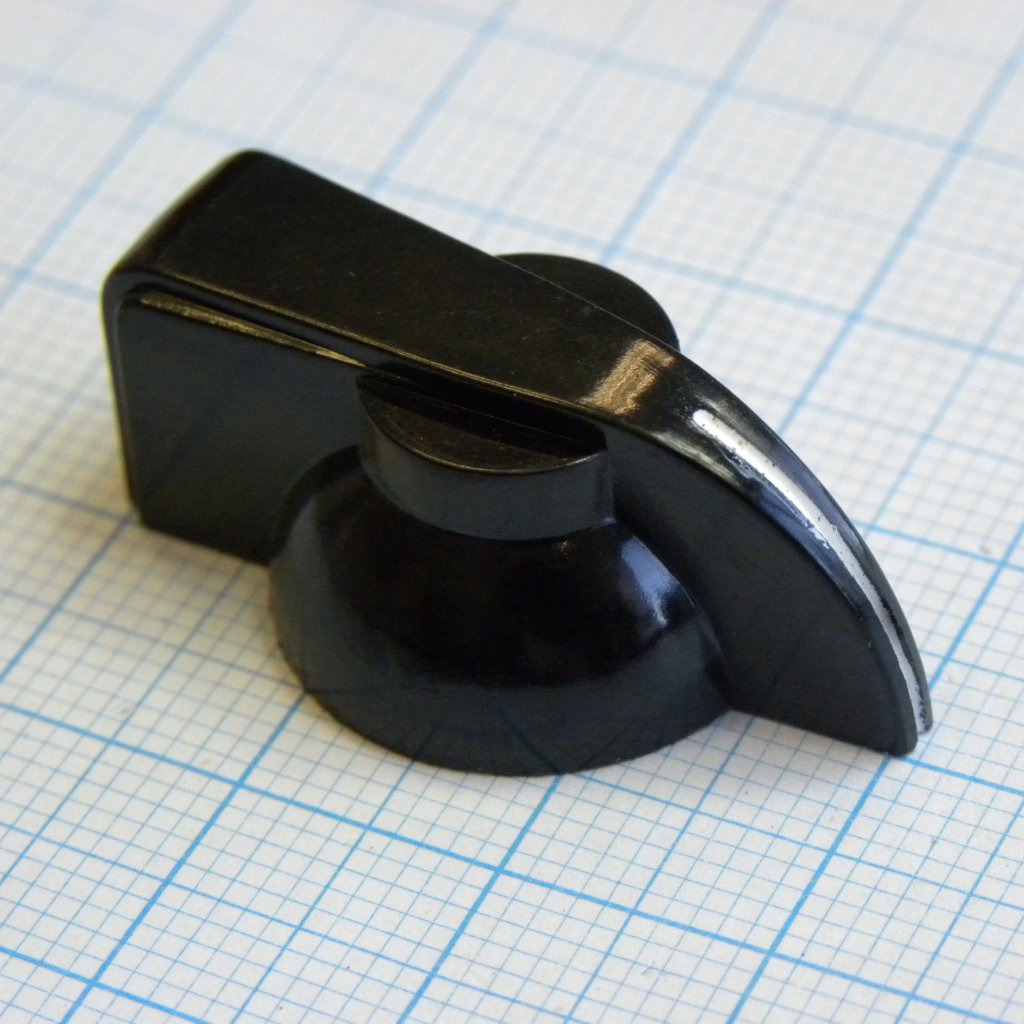 Ручка K7-1 bakelite (клювик) d=6.1 - Ручка управления, на вал 6.1mm, клювик