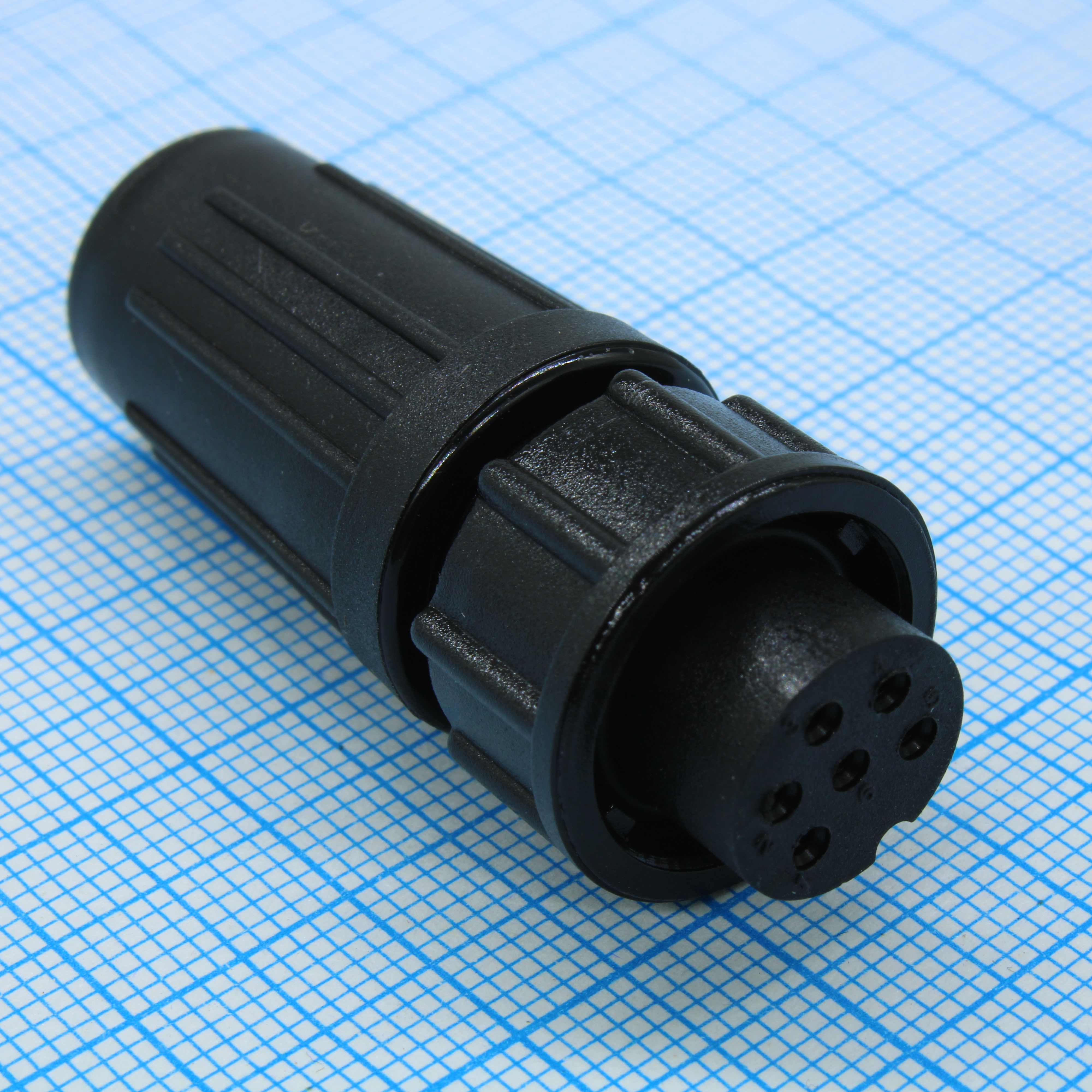 PY07-6T - Кабельная розетка, 6 контактов
