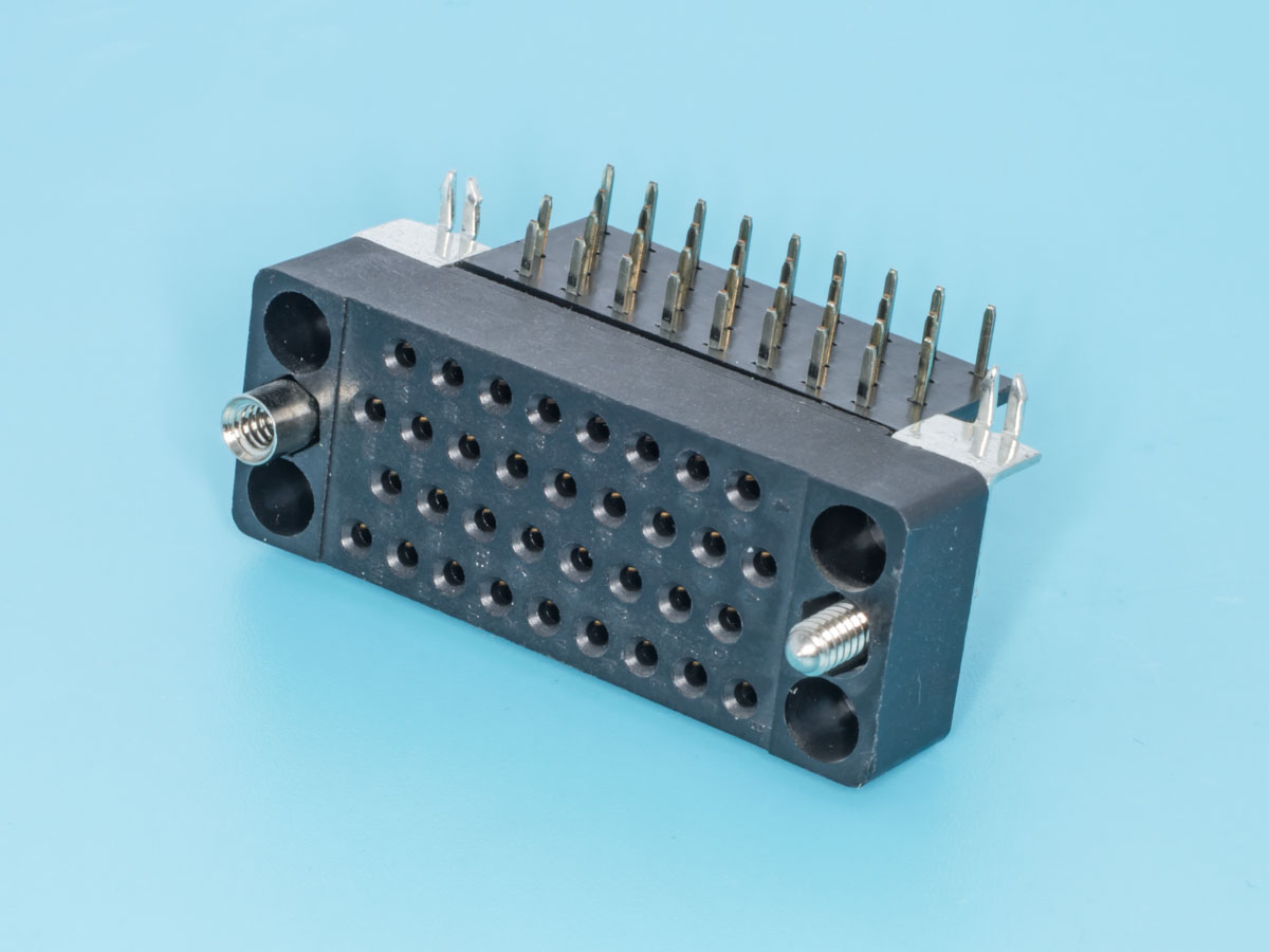 V35FR - Разъем V35, гнездо на плату, прямой угол