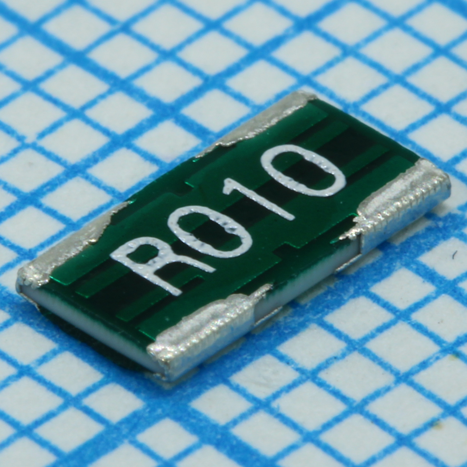 LVK25R010FER - Прецизионный ЧИП-резистор 1225 0.01Ом 0.25% 2Вт -40°С...+125°С 4-х выводной