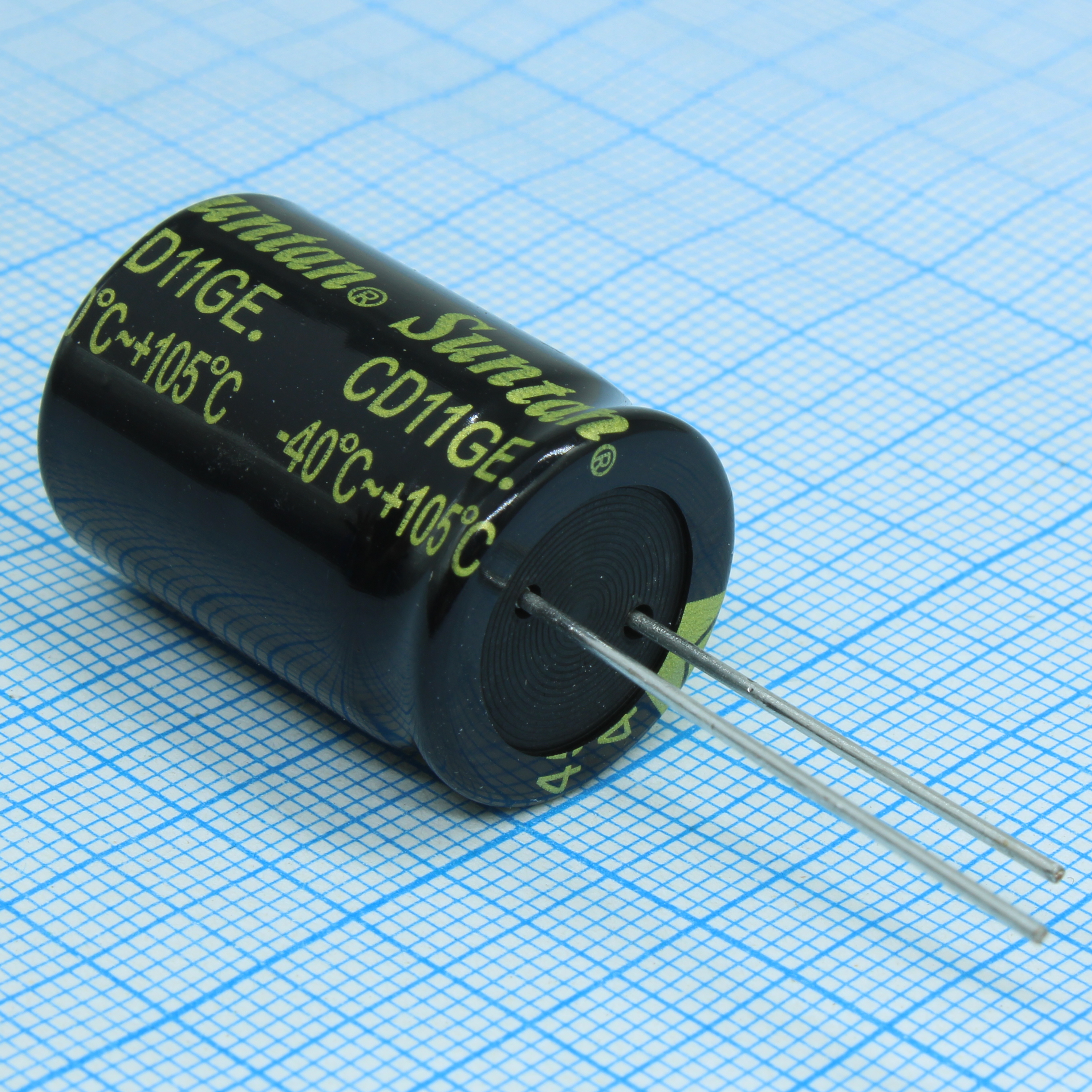 TS13D22W470MSB0C0R - Конденсатор алюминиевый электролитический радиальный 47мкФ 450В ±20% 18*25 P:7.5мм 890мА 8000ч 105°C