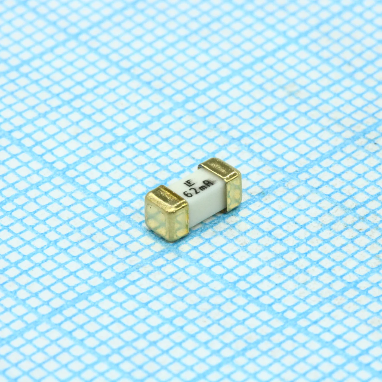 0451.062MRL - Предохранитель SMD 2.69*6.1мм 0,062A 125V керамический сверхбыстродействующий