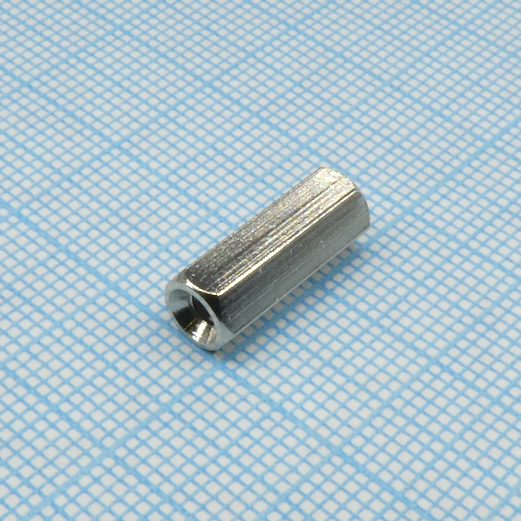 H-L1500-0600-5-03-2N - Стойка латунная никелированная для печатной платы, шестигранная, М3, 15мм, отверстие-отверстие
