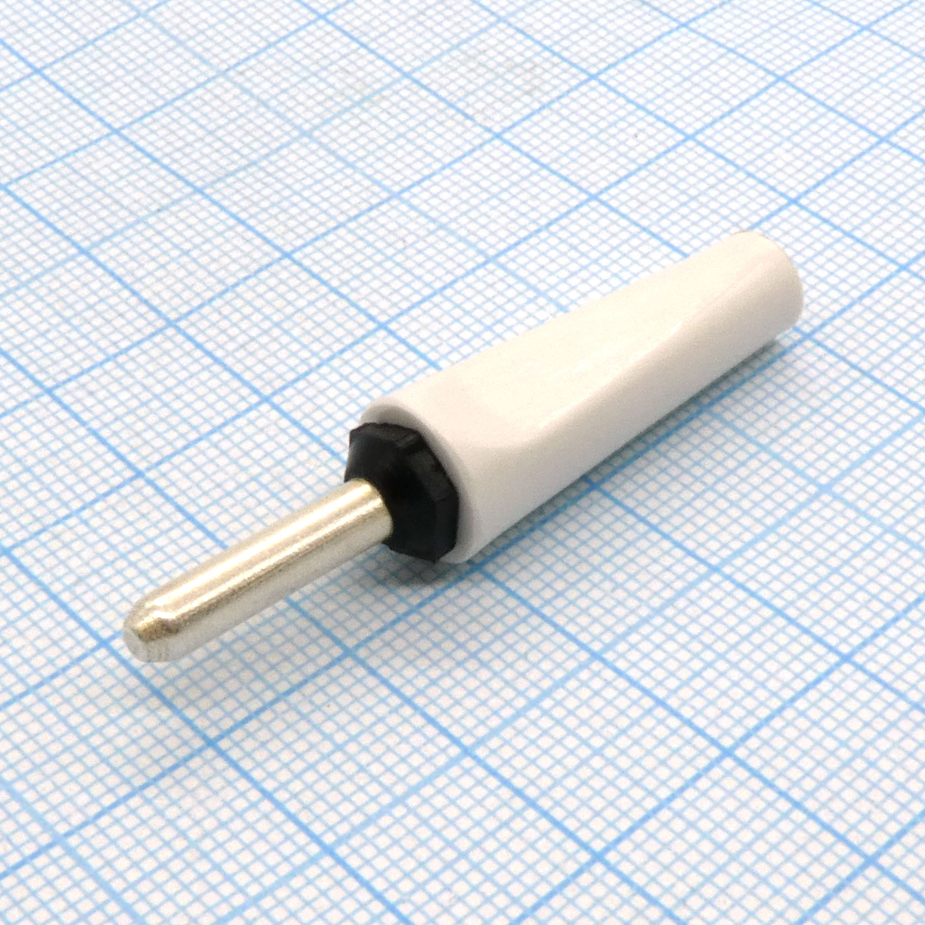 Ш4.0б - Однополюсный штекер с диаметрами рабочих поверхностей контактов 4 мм