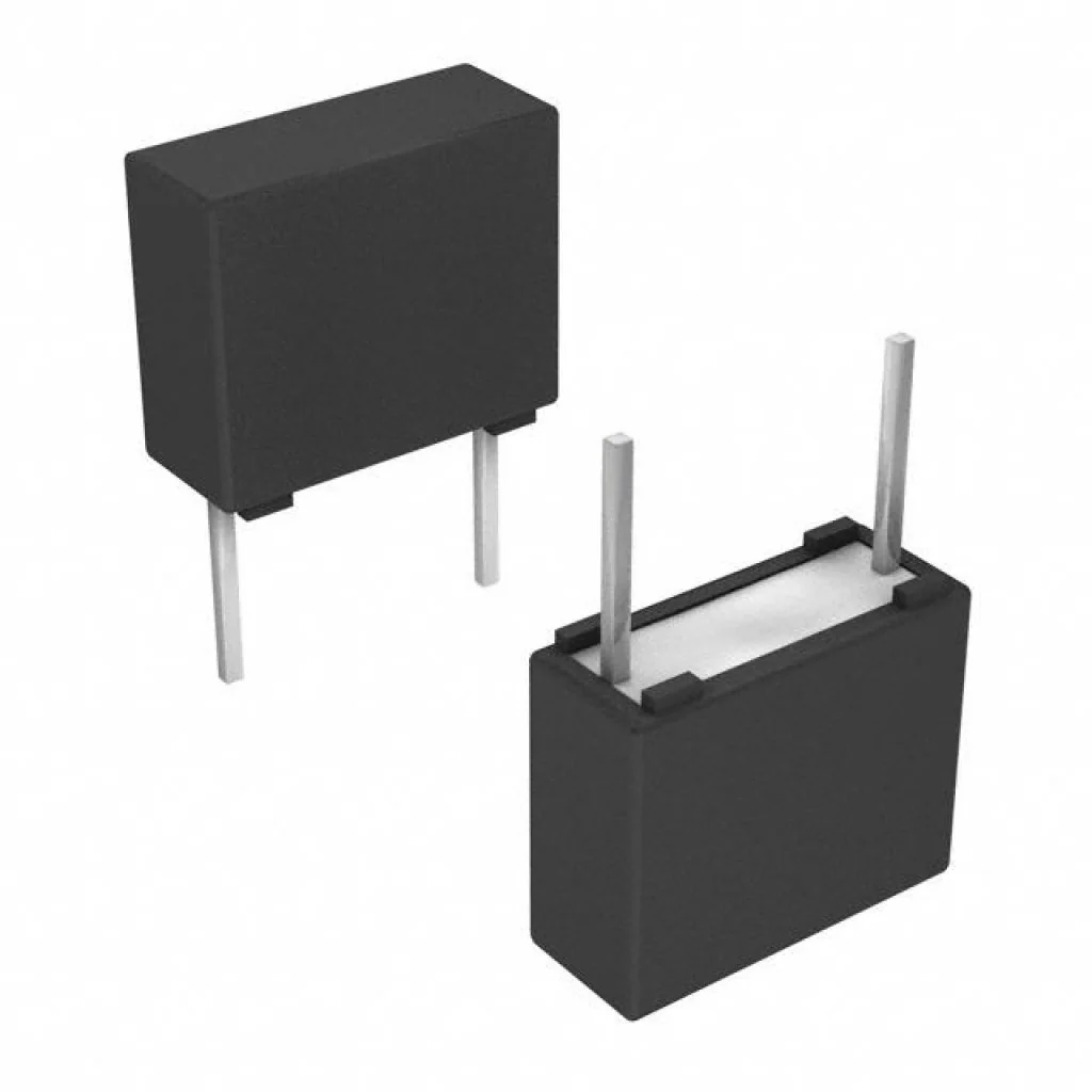 BFC237065473 - Пленочный конденсатор 0,047мкФ 400VDC/220VAC ±10% 7,2х6х11мм 105°C