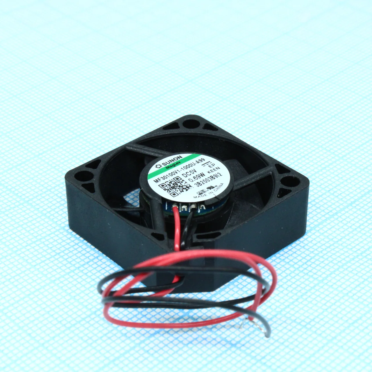 MF30100V1-1000U-A99 - Вентилятор 5В 30x10 V 11000об/мин 9,3м3/час, 23дБ