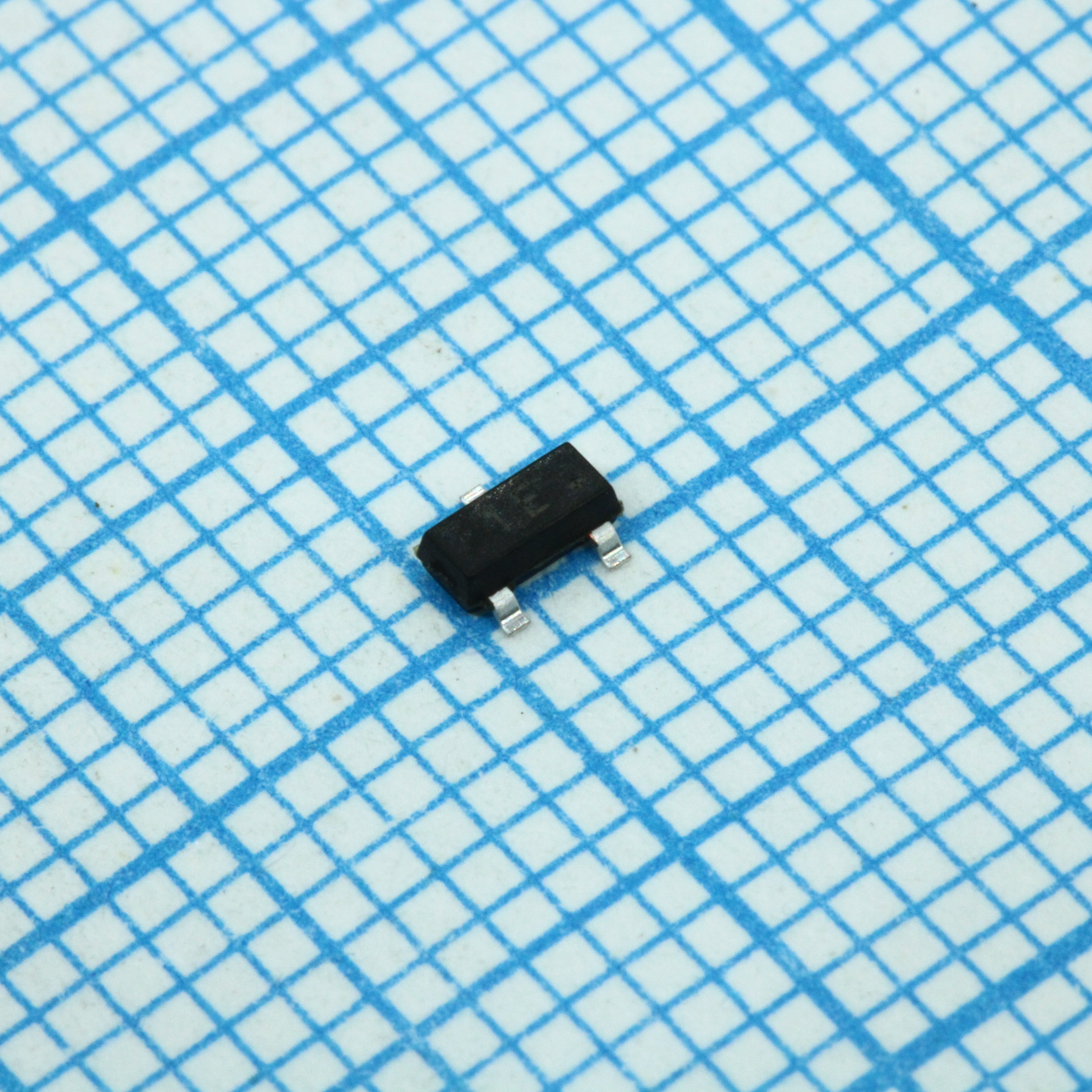 IRLML6402 - Транзистор полевой MOSFET P-канальный 20В 3.7A SOT-23