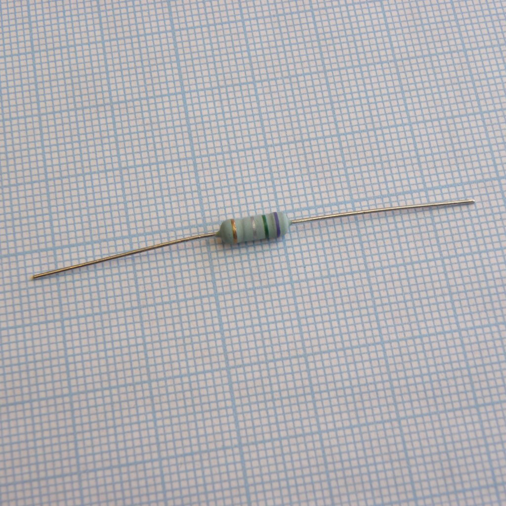 KNP-50JB-52-0R75 - Резистор проволочный постоянный 0.5Вт 0.75Ом ±5% ±300ppm/°C