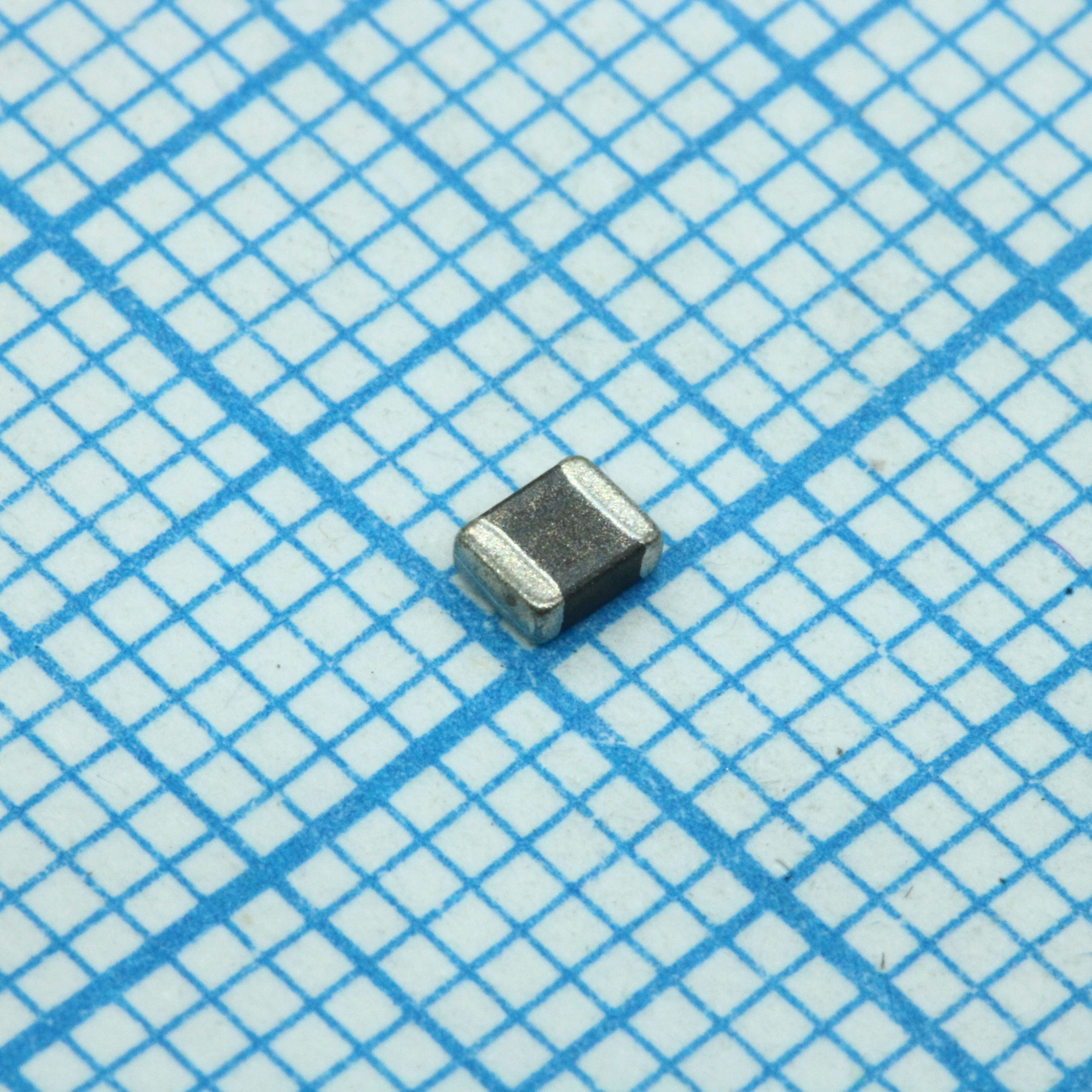 CVH252009-2R2M - Многослойная индуктивность SMD на ферритовом сердечнике 1МГц 2.2мкГн ±20% 1.3А 0,08Ом по постоянному току 2.5*2*0.9мм
