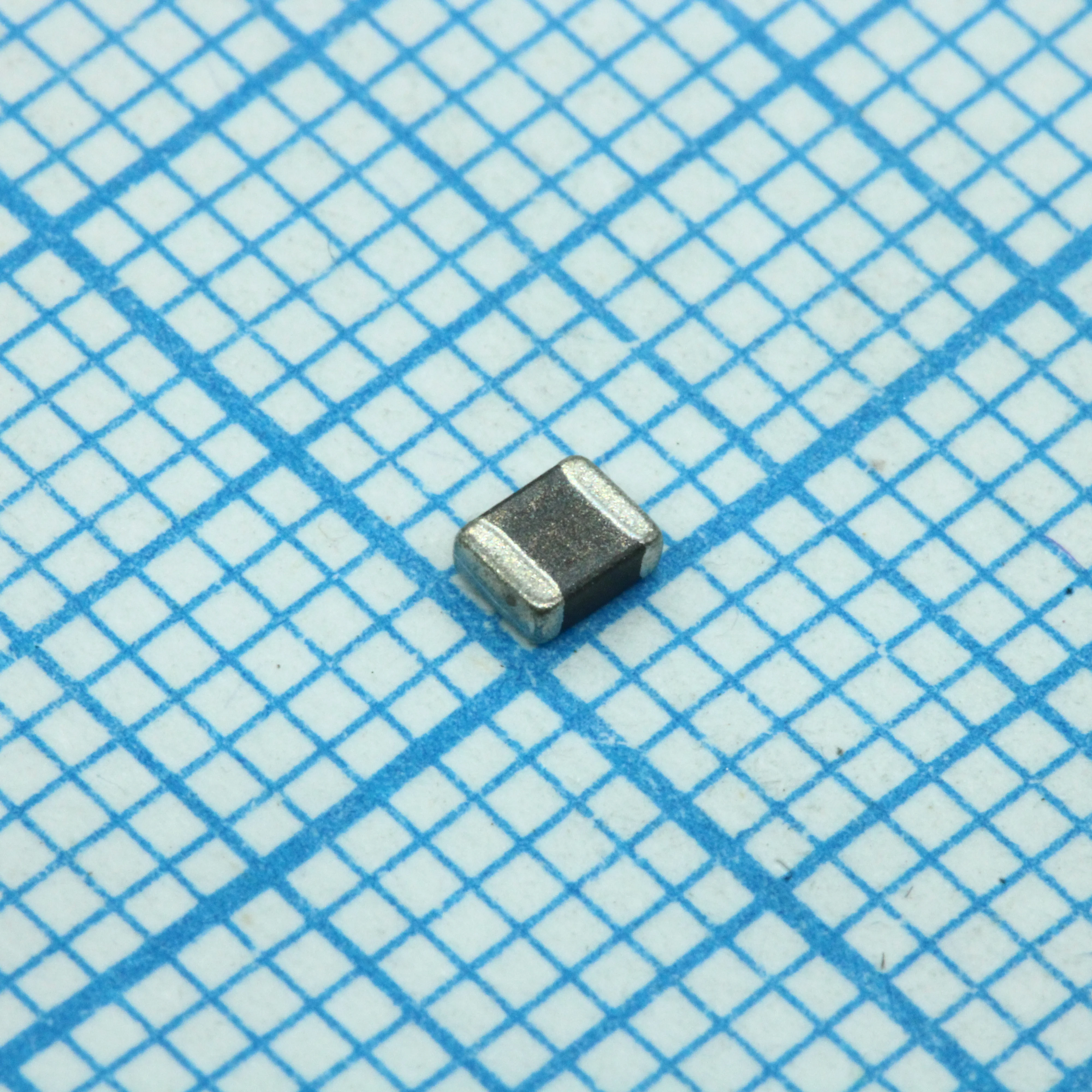 CVH252009-2R2M - Многослойная индуктивность SMD на ферритовом сердечнике 1МГц 2.2мкГн ±20% 1.3А 0,08Ом по постоянному току 2.5*2*0.9мм