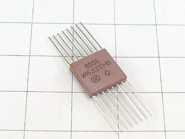 Микросхема И1533ТМ8