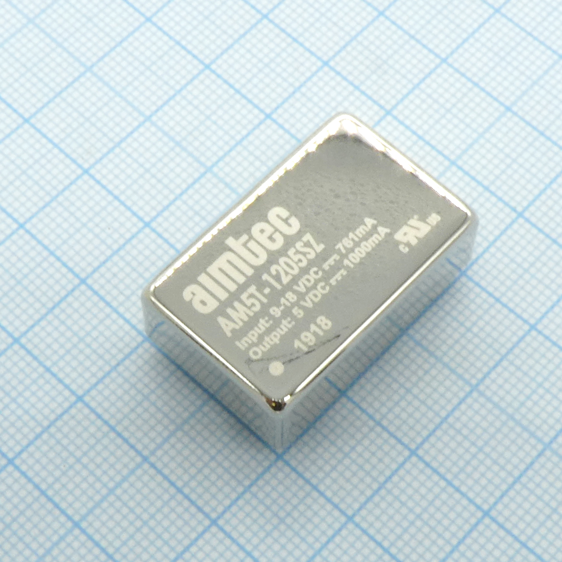 AM5T-1205SZ - DC/DC, 5Вт, вход 9…18В, выход 5В/1А, изоляция 1500В DC, КПД 77%, максимальная емкостная нагрузка не более 680мкФ, DIP24, 31.75x20.32x10.16мм, -40…85°C, металл