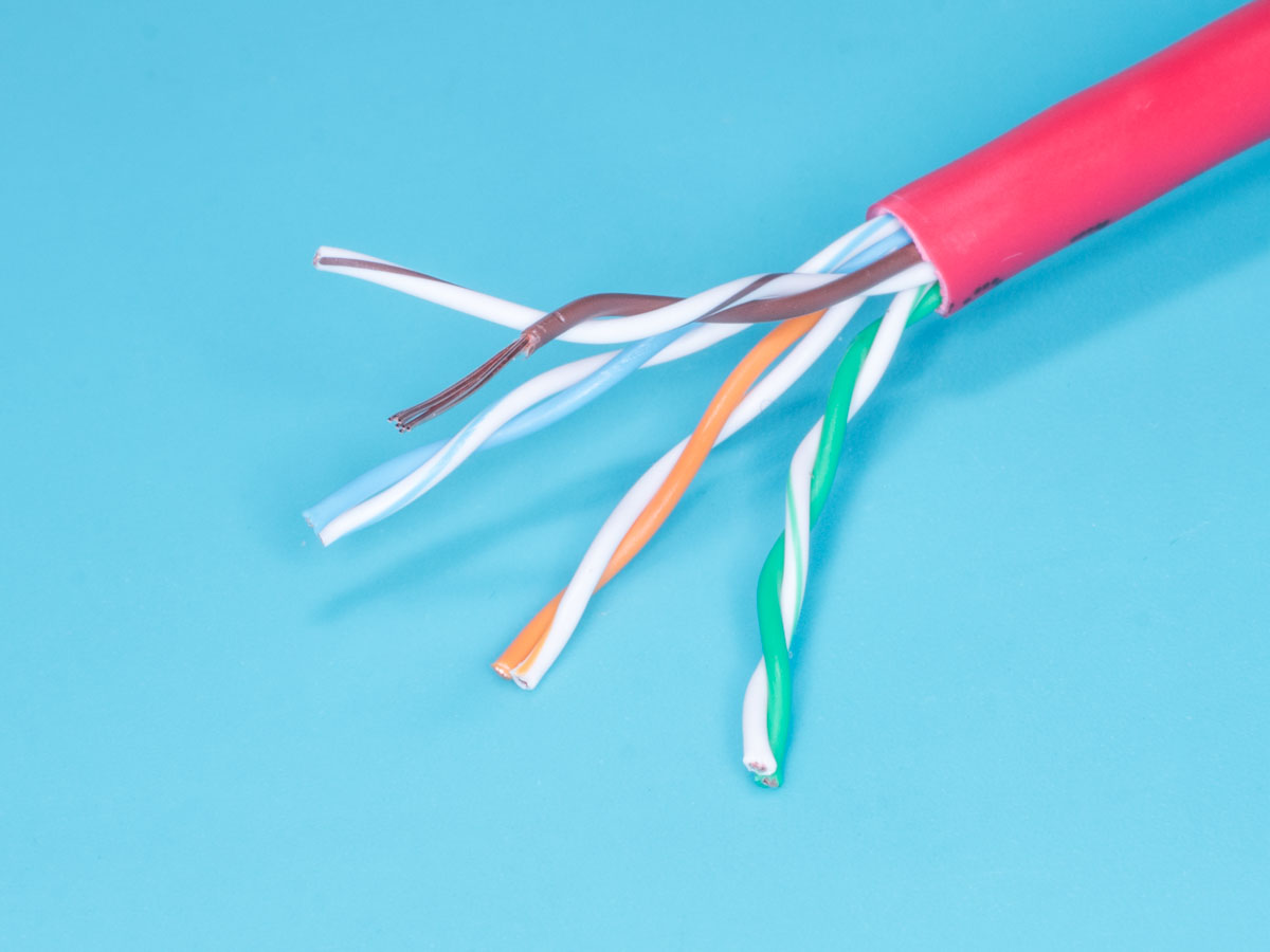 UTP4-24SR5/E R - Кабель Витая пара 8 проводов, кат. 5е, многожильный, (PCnet),  бухта 300м, красный