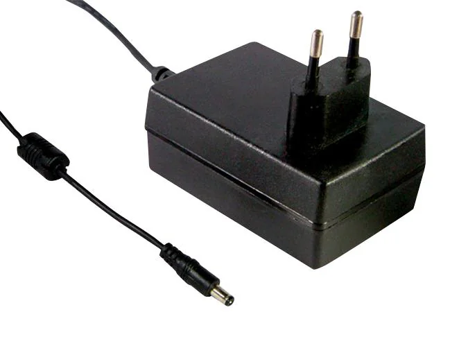 GST25E18-P1J - AC-DC, 25Вт, вход 85...264B AC 47...63 Гц,, выход 18B/1.38A, изоляция 500В AC, 79x54x33мм, -30...+70°С, выходной разъем 11, диам. 5.5х2.1мм