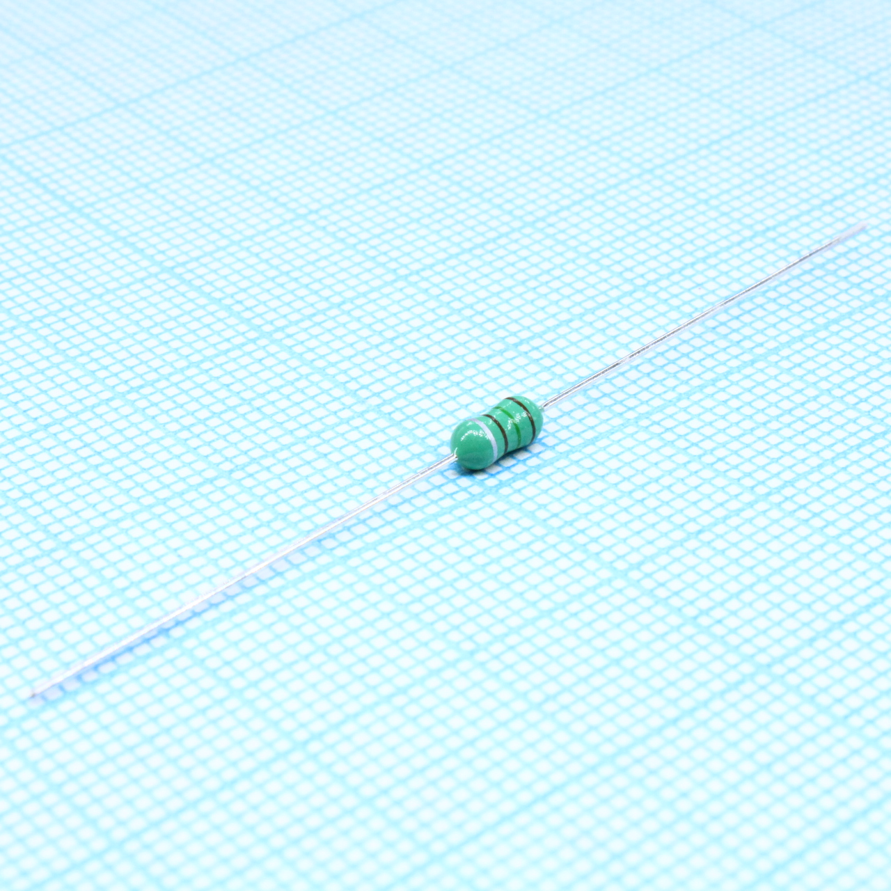 EC24-151K - Аксиальная индуктивность 150uH 85mA