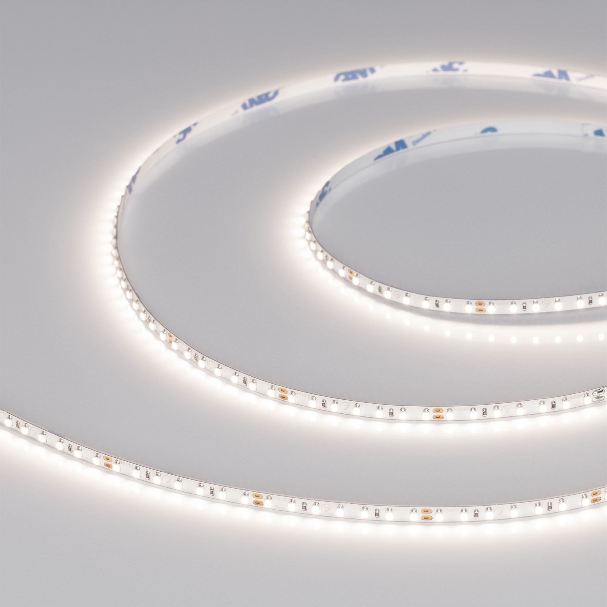 Лента MICROLED-M182-4mm 24V Day4000 (10 W/m, IP20, 2216, 5m) 037817 - Светодиодная лента MICROLED-M182, открытая IP20. Светодиоды 2216, 182 шт/м (910 шт на 5 м), белая плата 4 мм, скотч 3M. Цвет ДНЕВНОЙ 4000 K , цветопередача CRI>90 , угол 120°. Питание 2