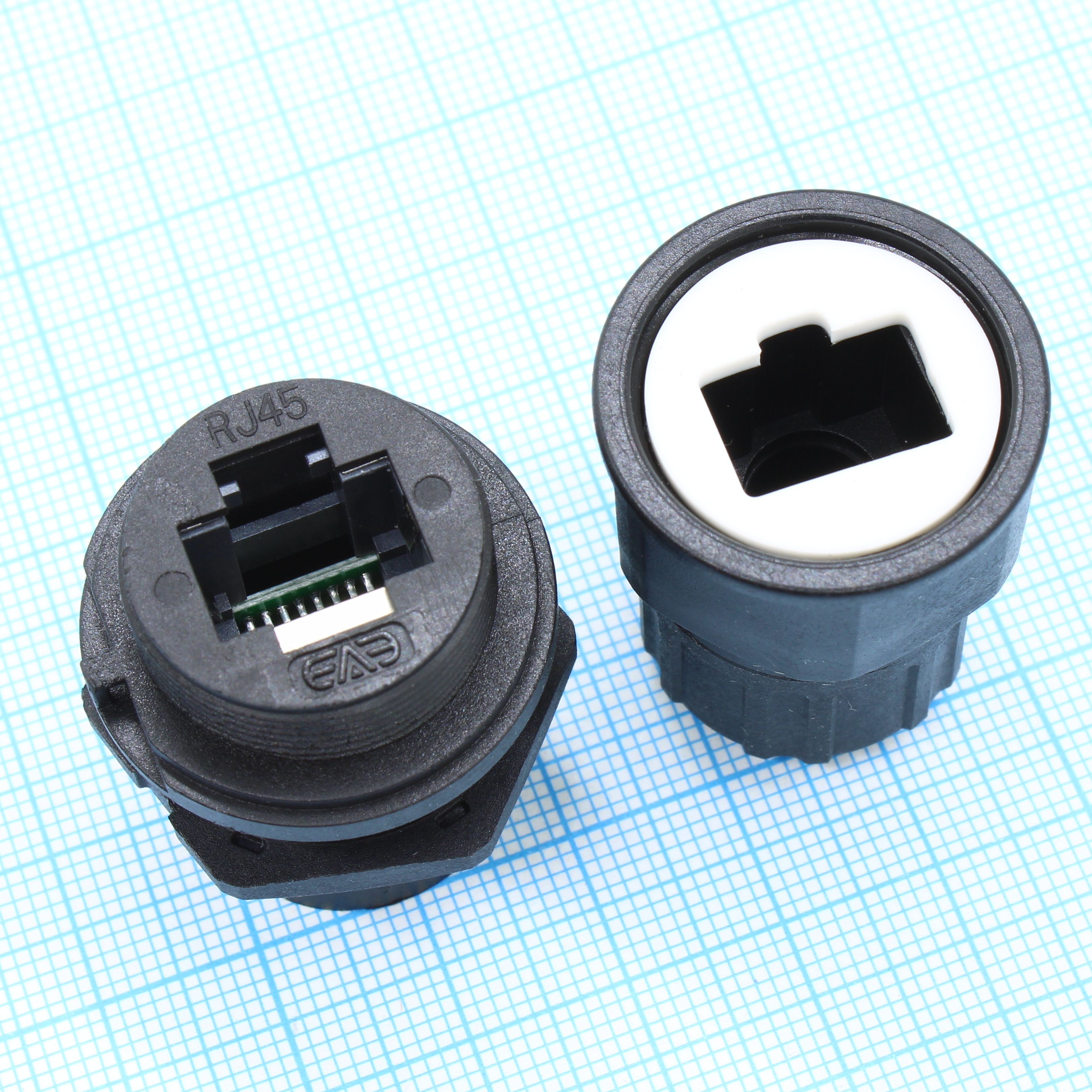 Разъем герметичный IP67 M20-RJ45 - Разъем RJ45 кабель-аппарат герметичный IP67 отверстие M20 -40...+105 2A/60W количество циклов:500