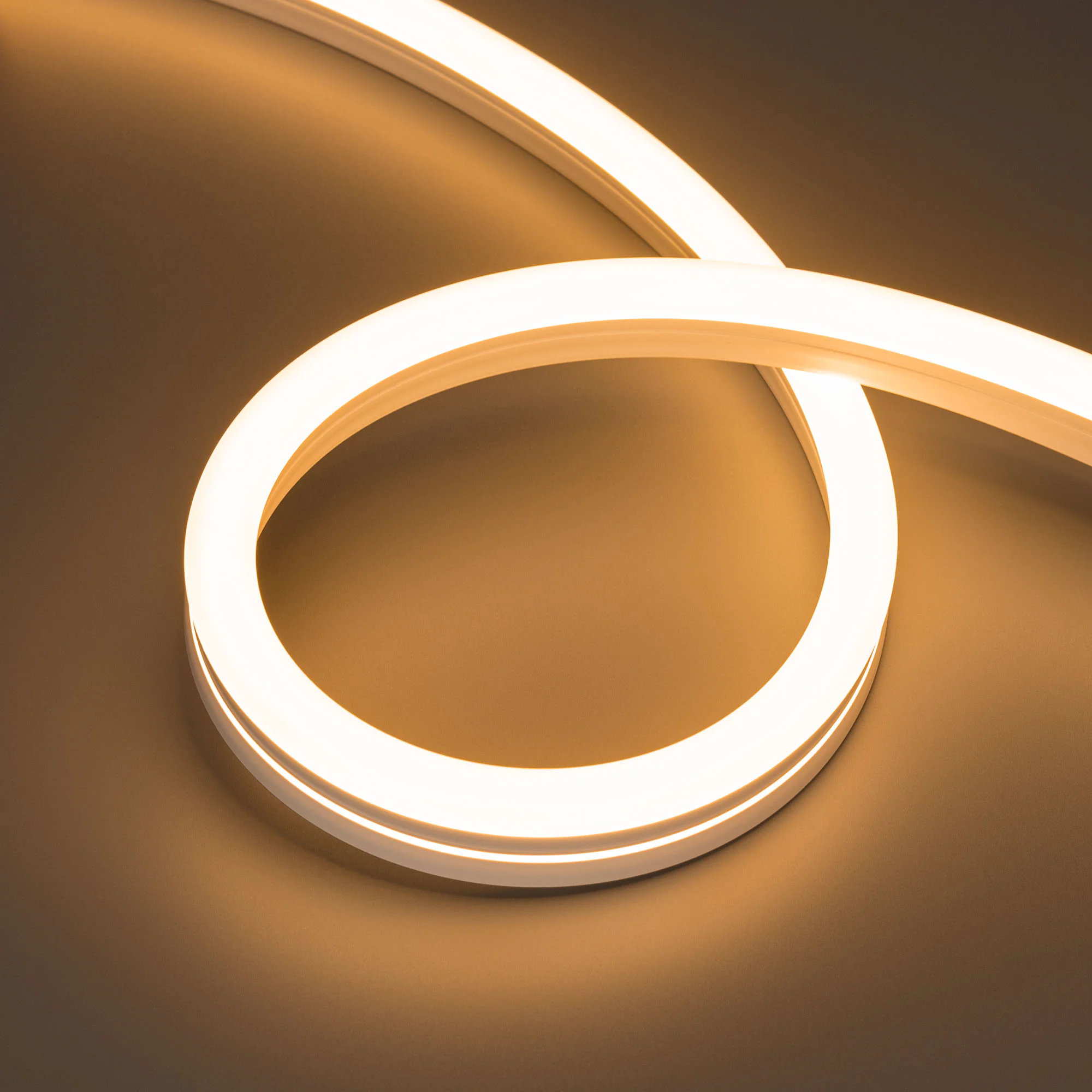Лента герметичная MOONLIGHT-SIDE-A140-12x24mm 24V Warm2200 (9.6 W/m, IP68, 5m, wire x2) 042799 - Гибкая герметичная лента (неон серии MOONLIGHT), сечение 12х24 мм. Светодиоды SMD 2835 140 шт/м. Цвет свечения ТЕПЛЫЙ БЕЛЫЙ (2200 К), индекс цветопередачи CRI