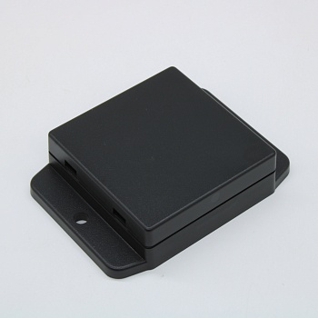 NUB505017BK - Пластиковый корпус черного цвета из высокопрочного пластика с фланцами