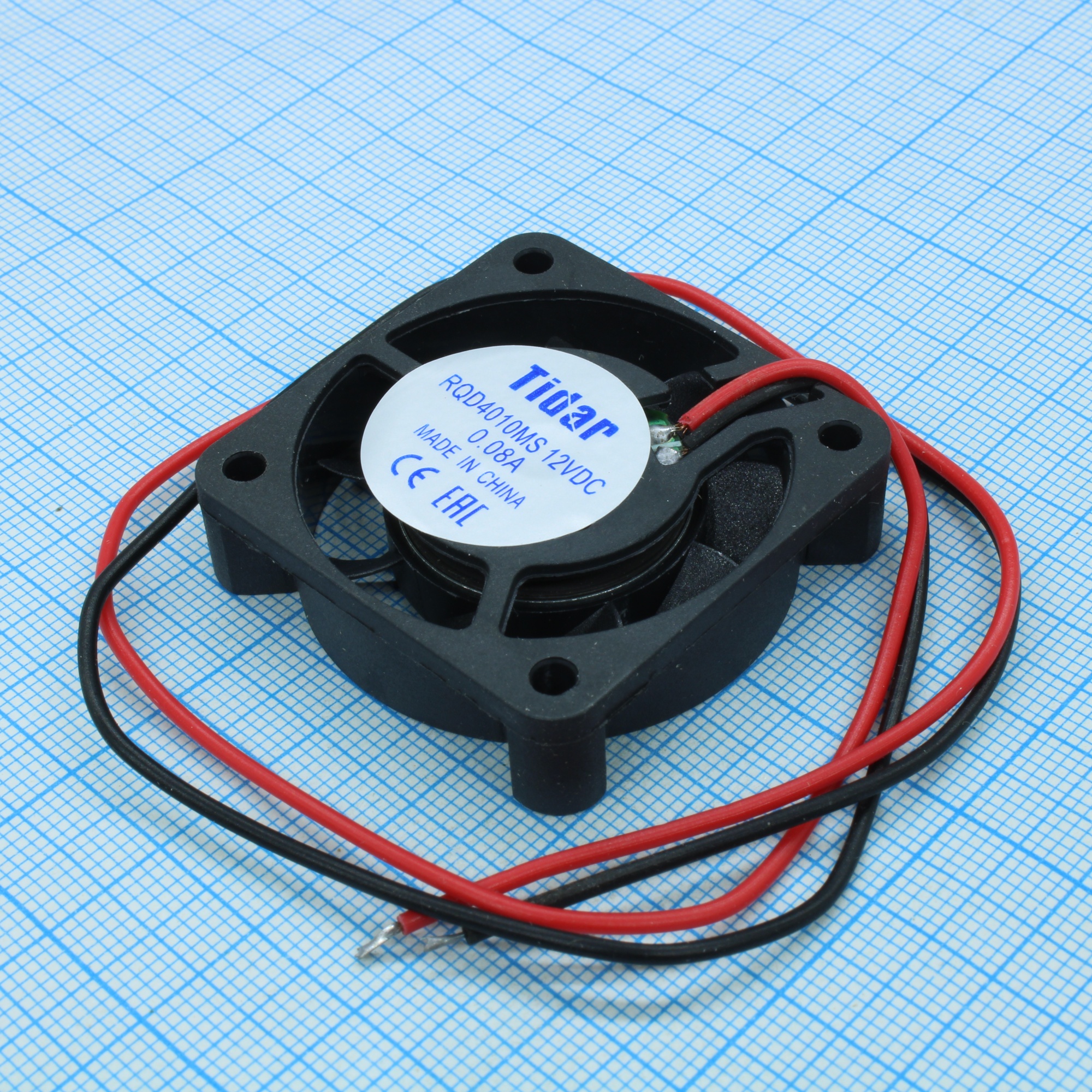 RQD 4010MS 12VDC - Вентилятор 12В 40x40х10мм, 6000 об/мин., 9.9м3/час, 22дБ, подшипник скольжения, тип вывода - провод