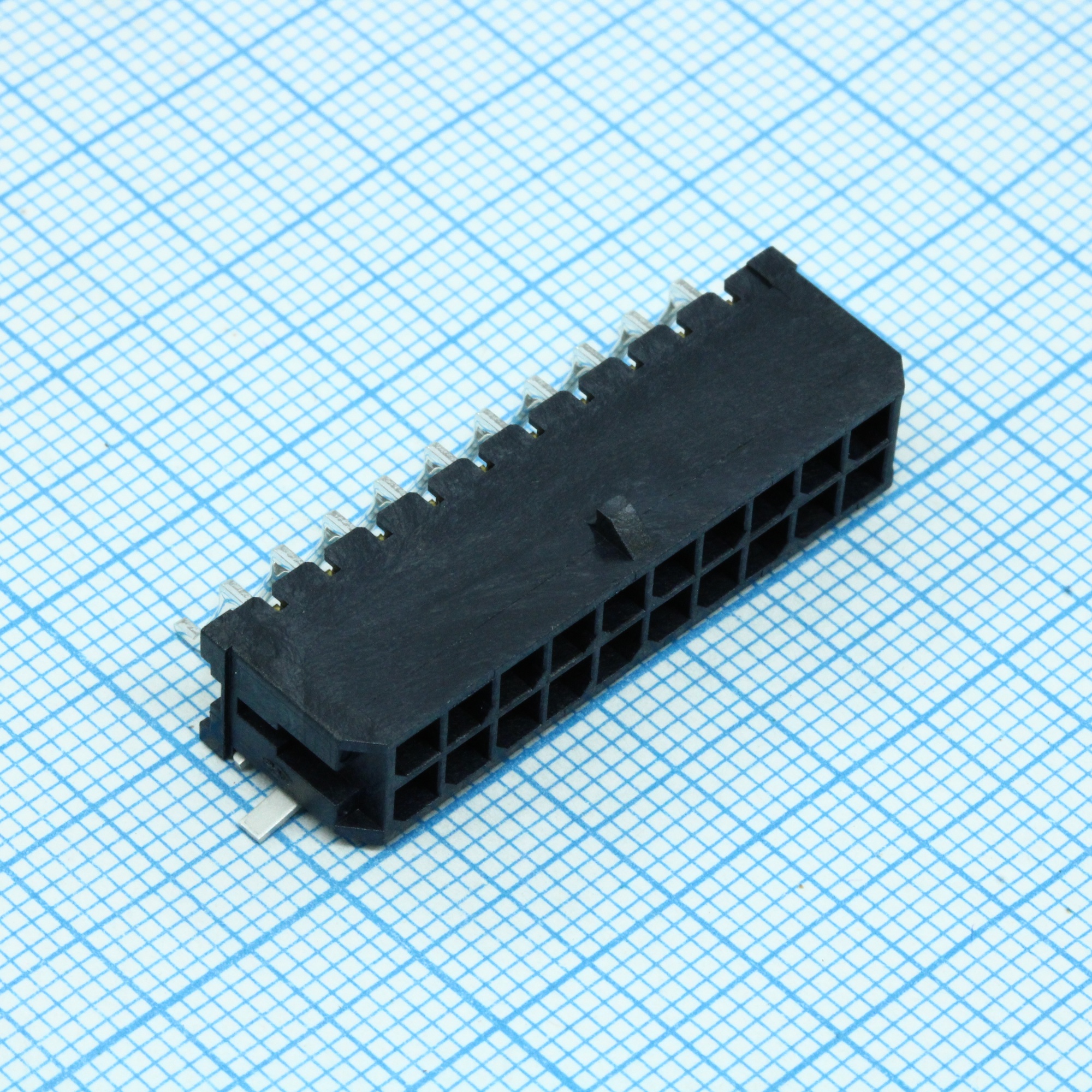 430452009 - Соединитель провод-плата HDR 20 контакт(ов) 3мм угловой боковой для поверхностного монтажа серия Micro-Fit 3.0ї лента на катушке
