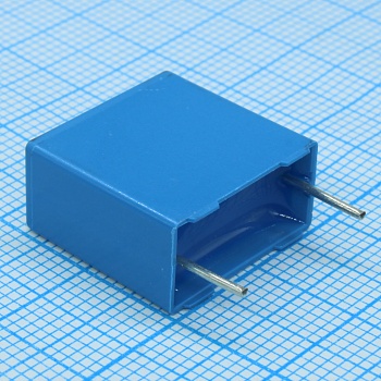 B32522C0106K - Конденсатор металлоплёночный полиэтилентерефталатный 10мкФ 63В ±10% (18х9х17.5мм) шаг выводов 15мм 125°С автомобильного применения россыпь