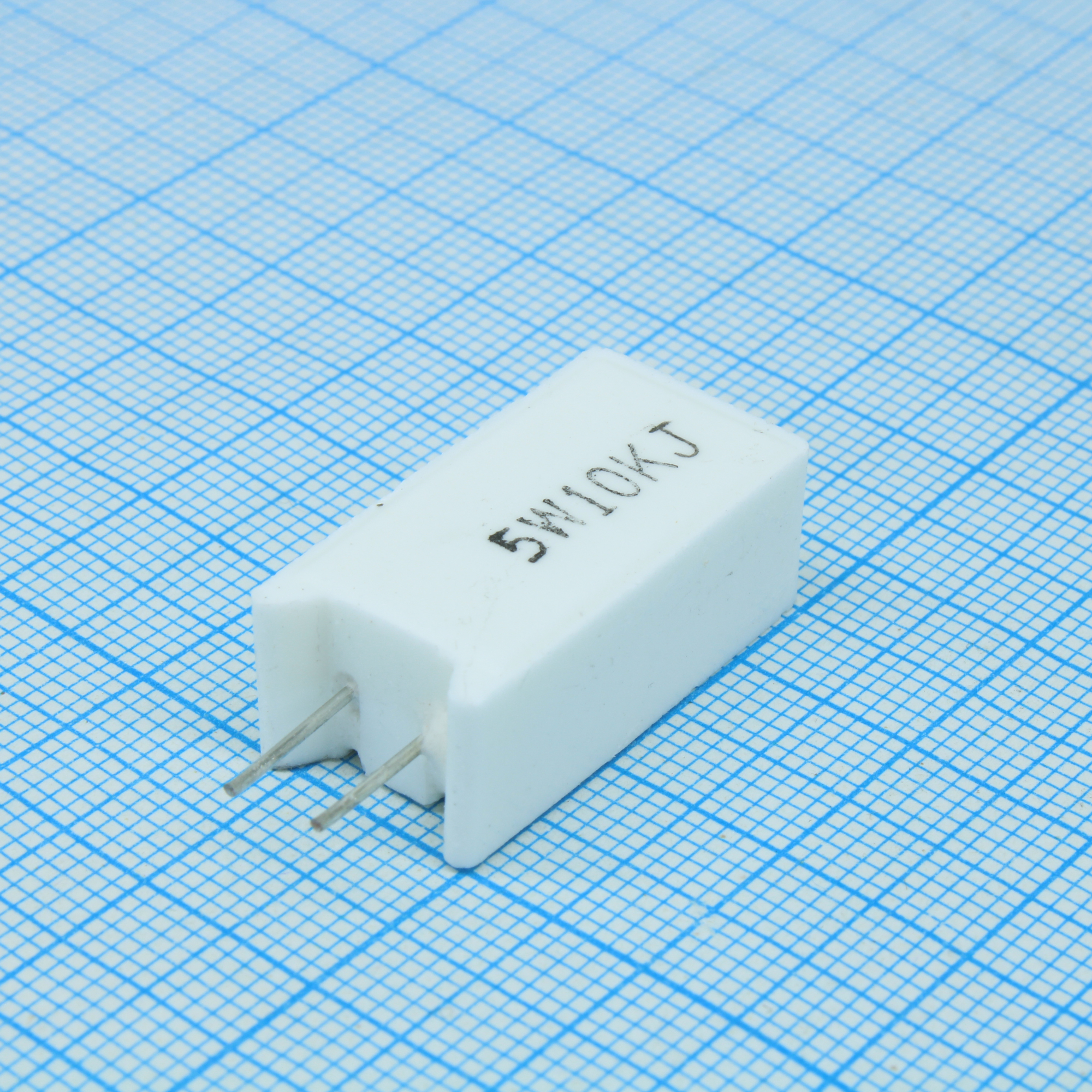 L-KLS6-SQM-5W-10KRJ - Резистор цементный вертикальные выводы 5Вт 10кОм ±5% ±300ppm/°C