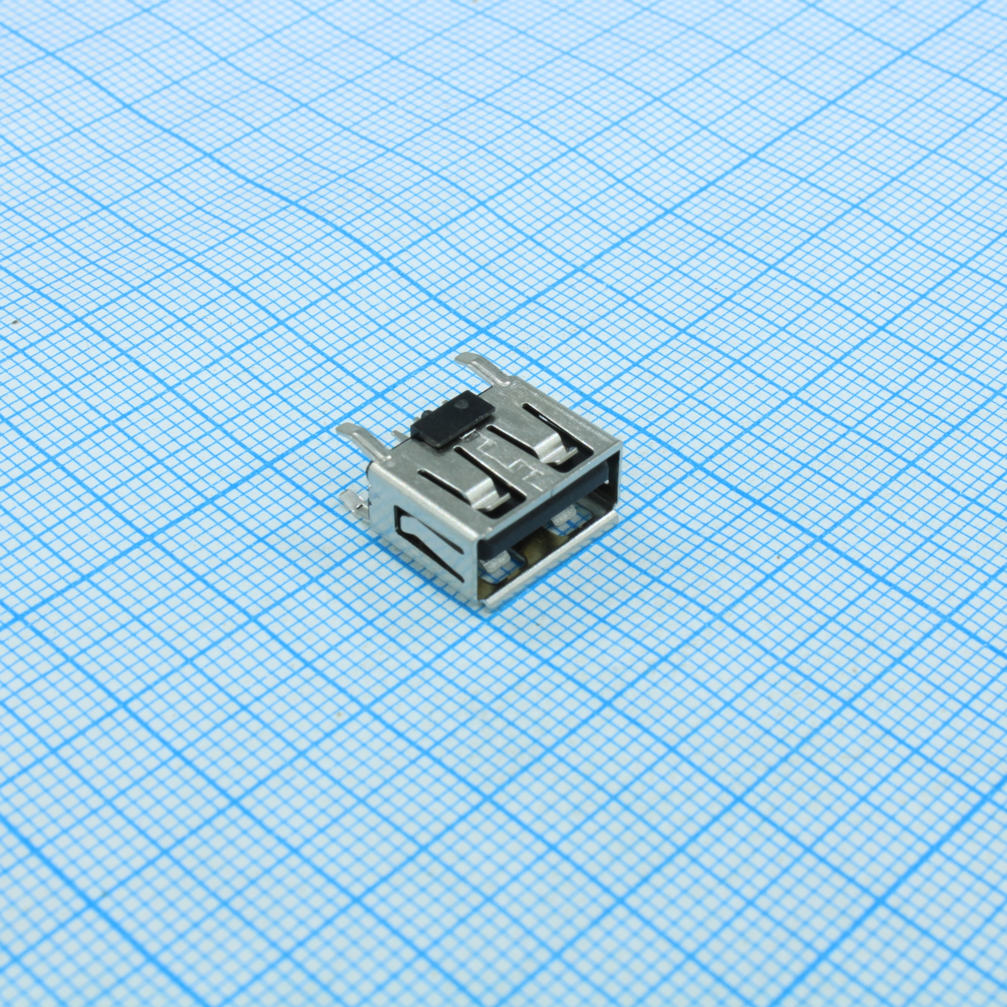 USBA-1JS (SZC) - Разъем USB, тип А, гнездо прямое на плату