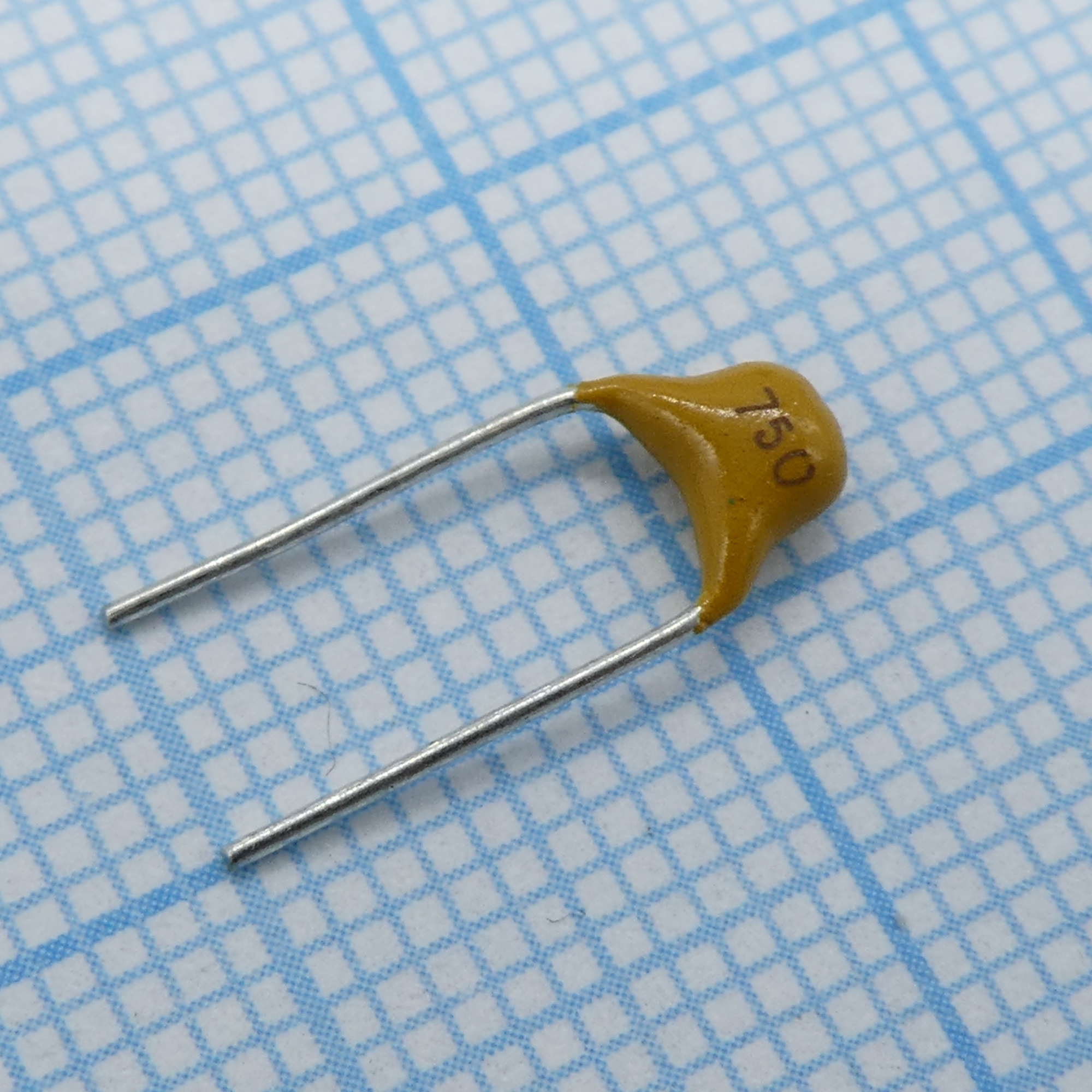 TS170R1H750JSBNB0R - Конденсатор керамический многослойный 75пФ 50В NPO ±5% радиальный 5.08мм 125°C россыпь