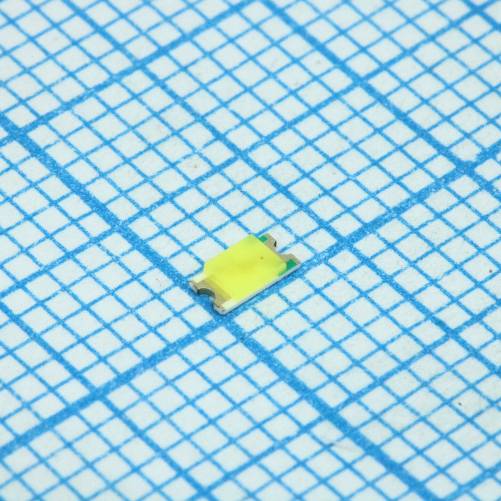 HL-PC-3216H233W (6500K) - Светодиод smd 3,2х1,6мм/белый/6500K/1000-1300мкд/2.8-3.4v, If=20mA/130°