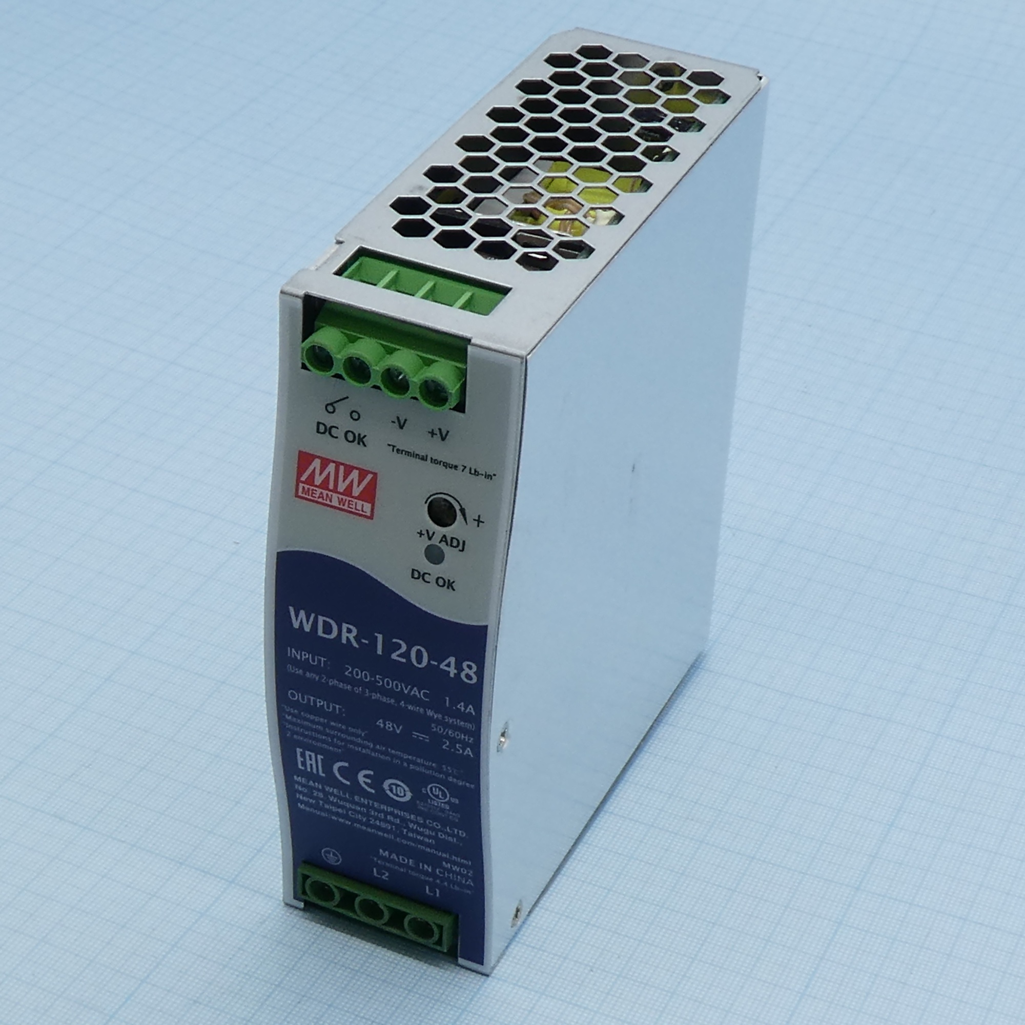 WDR-120-48 - Преобразователь AC-DC на DIN-рейку  120Вт, вход 180…550V AC, 47…63Гц /254…780V DC, выход 48В/0…2,5A, рег. вых=48…58В, изоляция 3000В AC, в кожухе  40х125.2х113,5мм, -25…+70°С