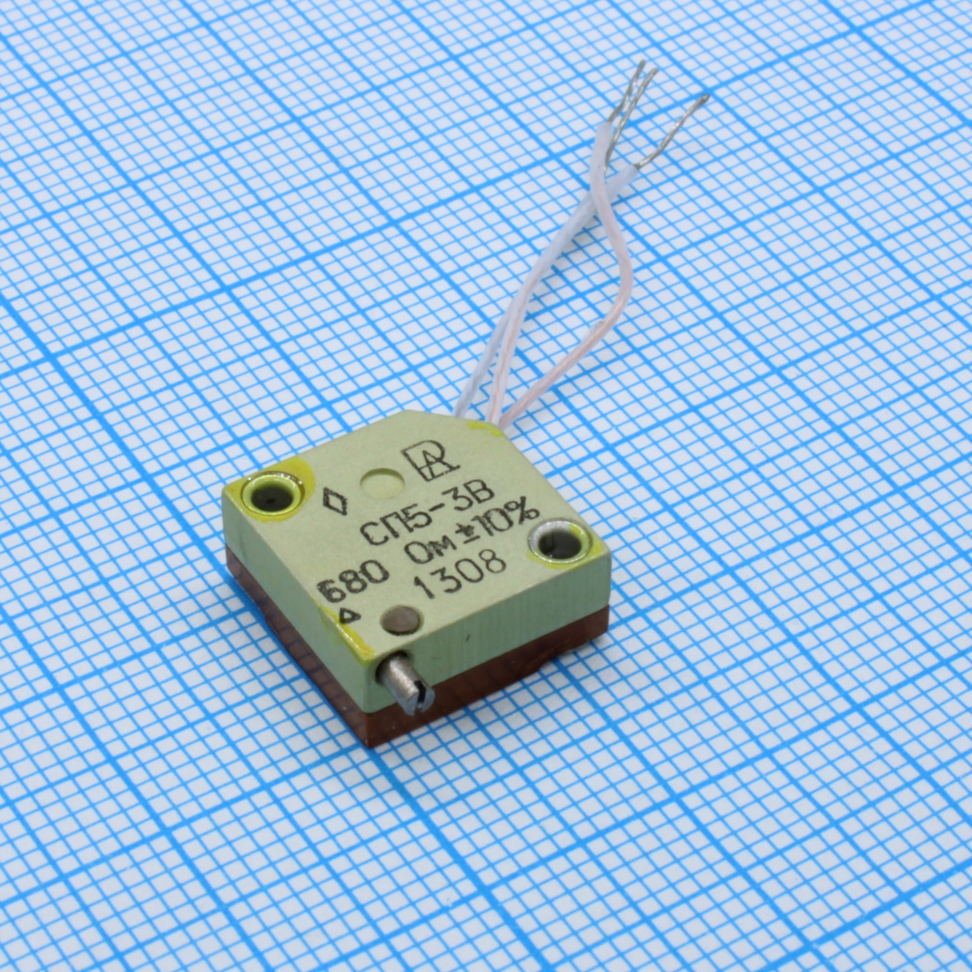 СП5-3В 1     680 ±10% - Резистор подстроечный многооборотный 1Вт 680Ом ±10%