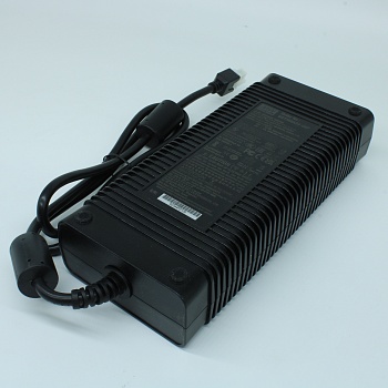 GST360A24-C6P - AC-DC, 360Вт, вход 85...264B AC 47...63 Гц, 120...370B DC, выход 24B/15A, изоляция 3000В AC, 220x95x46мм, -30...+70°С, сетевой разъём IEC320-C14, выходной разъем C6P