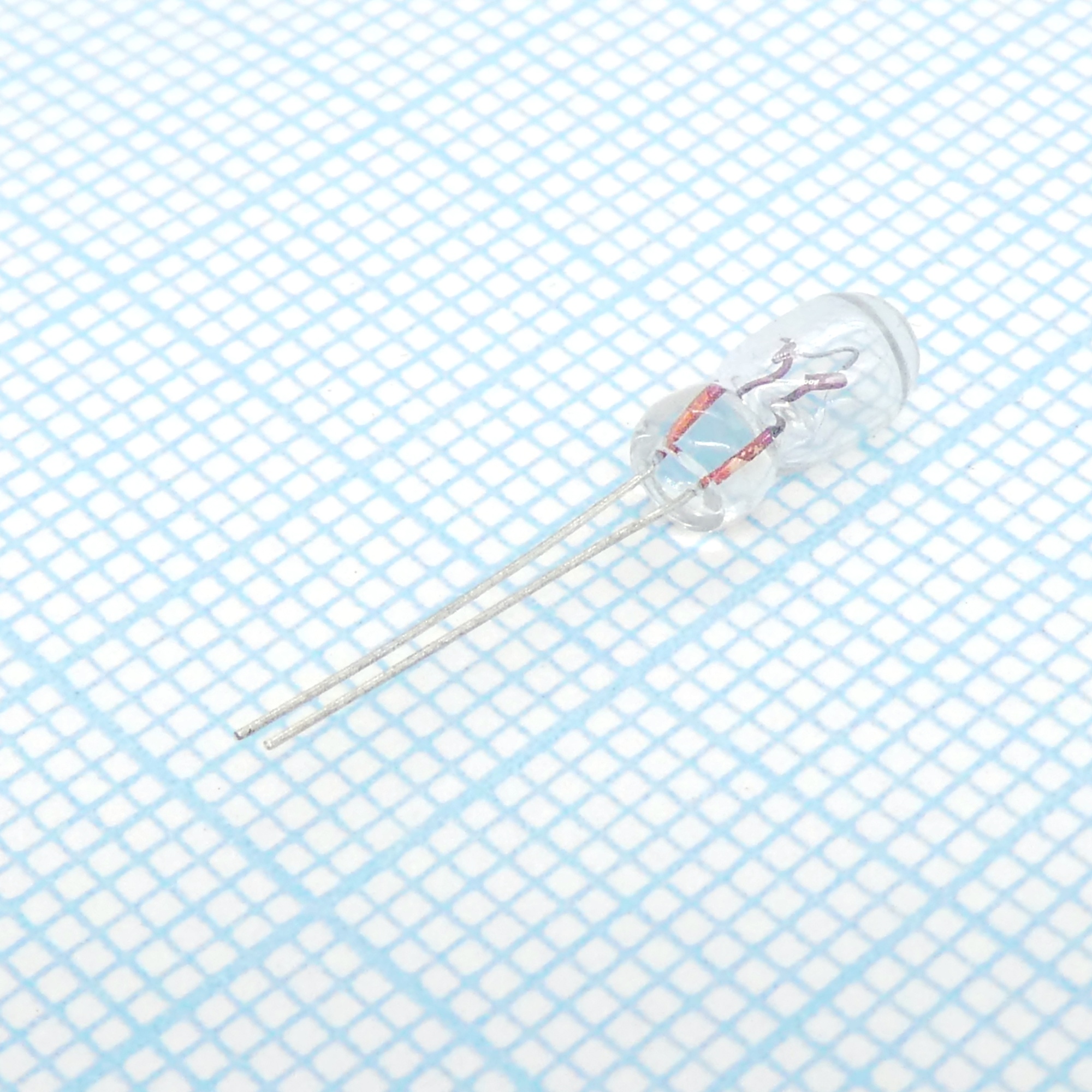 Лампа миньон 6/70 4х10мм панель приб. - лампа миниатюрная