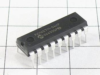 Микросхема PIC16C711-04I/P