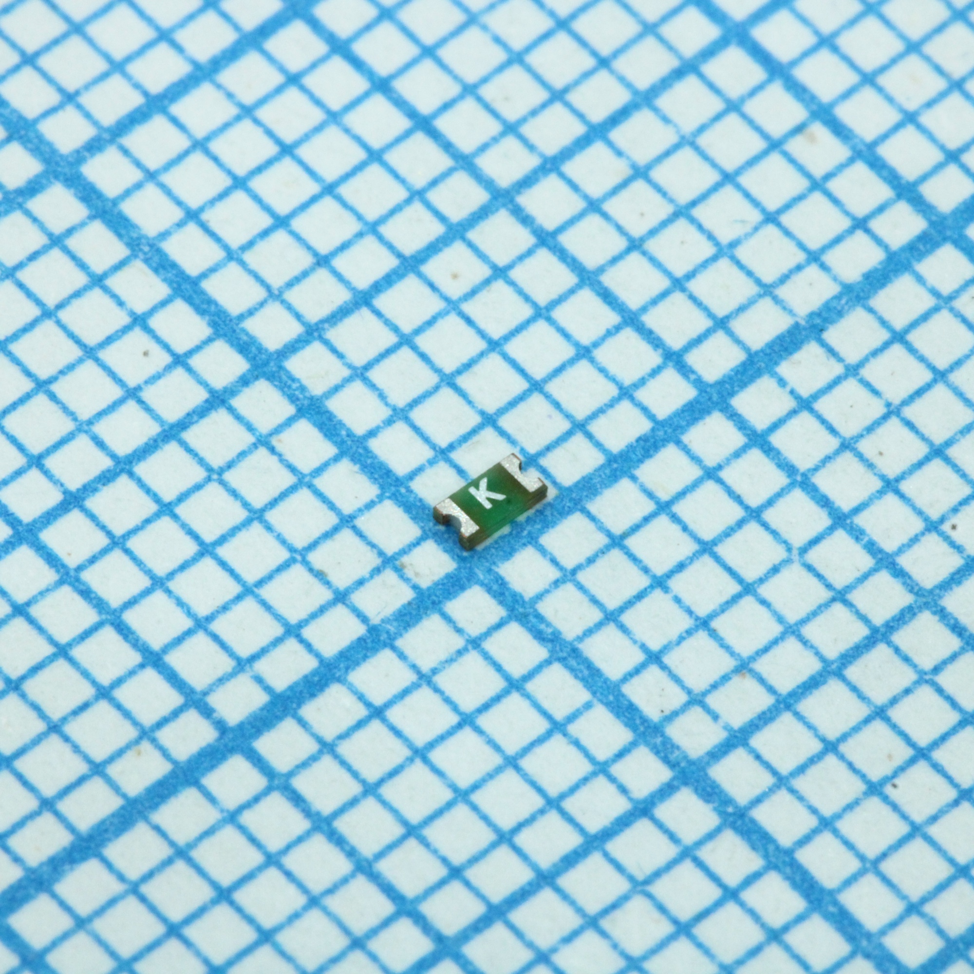 046701.5NRHF - Предохранитель сверхбыстродействующий 32В 1.5А серия 467 для поверхностного монтажа 0603