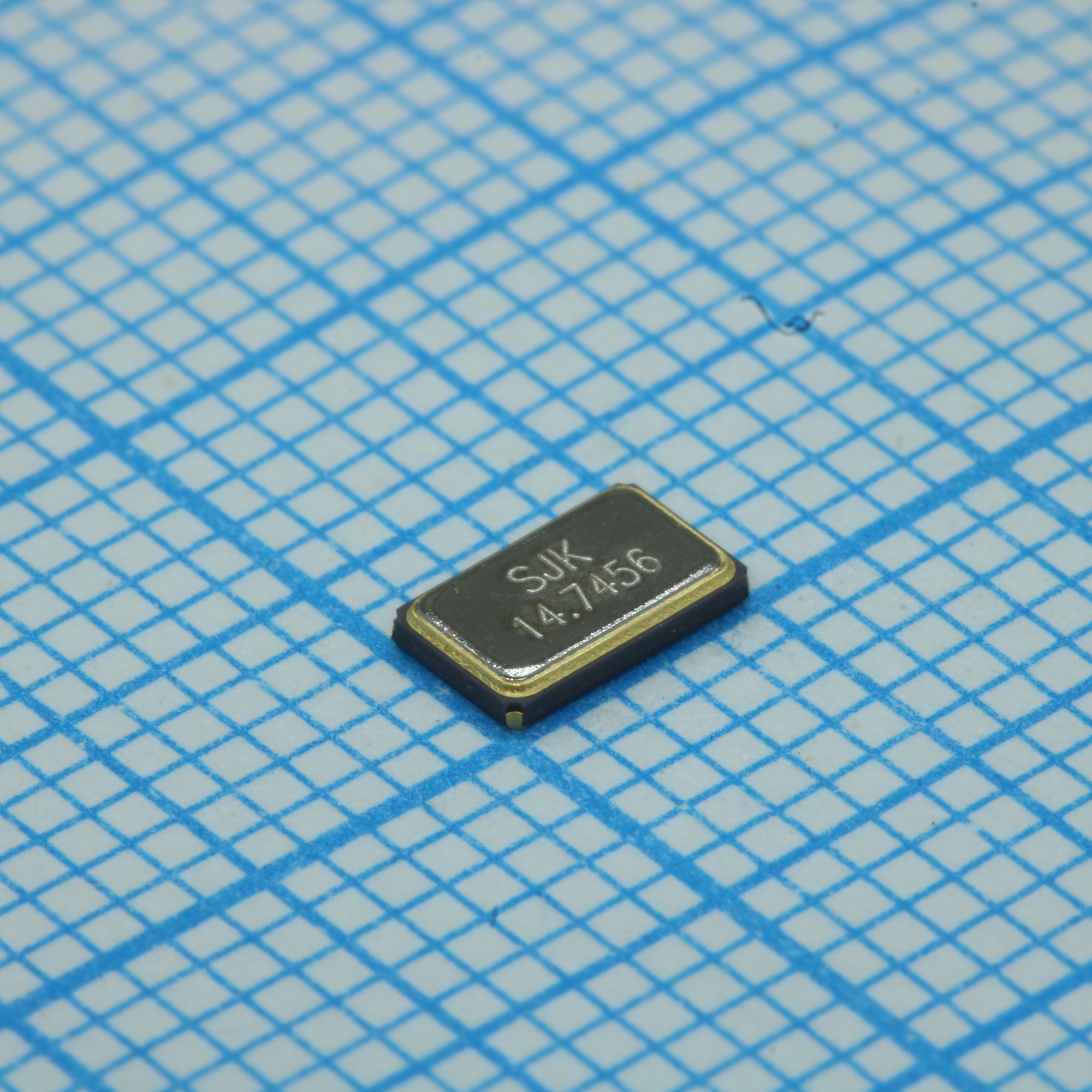 SJK-7I-14.7456-16-30-60-C-100 - Резонатор кварцевый 14.7456МГц