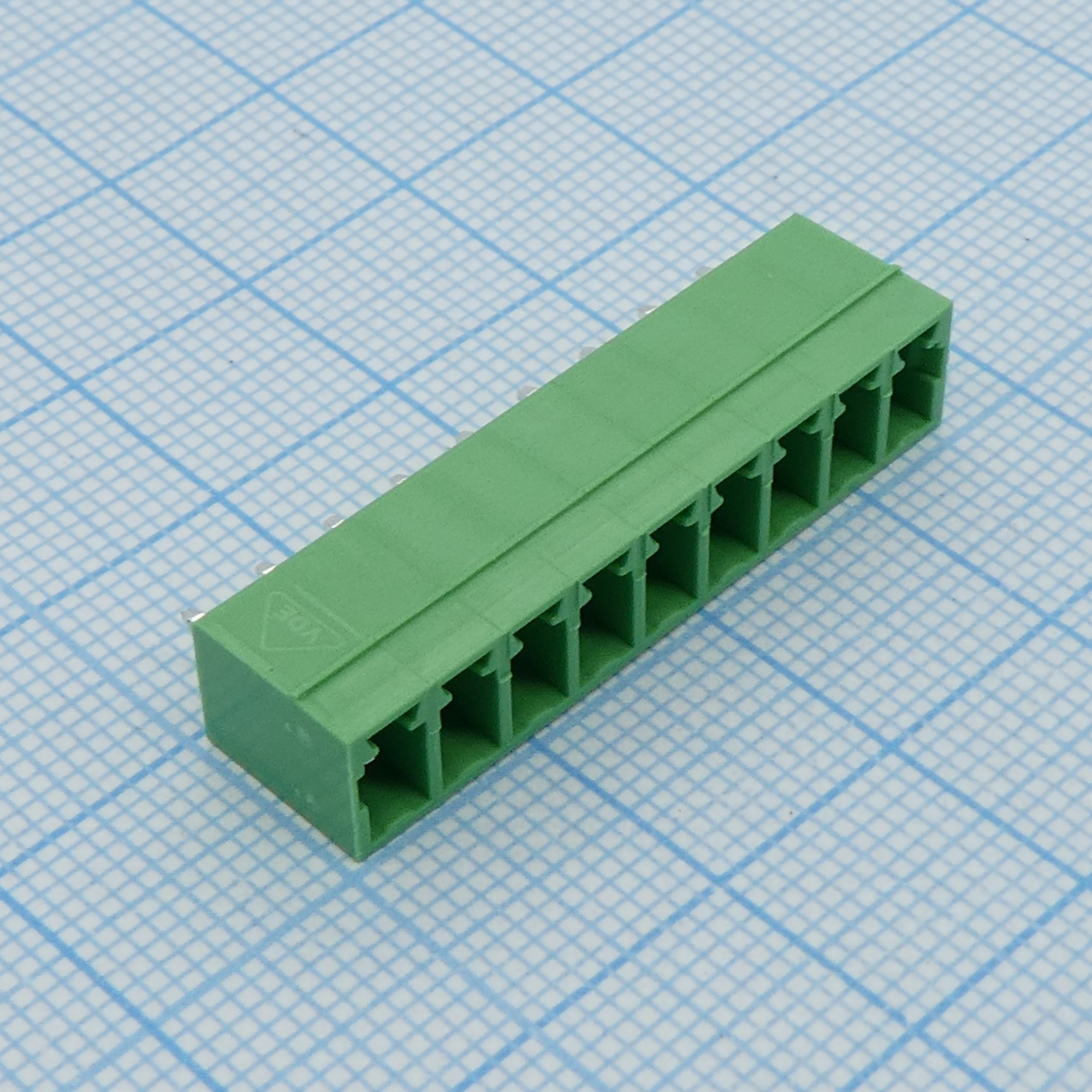 15EDGVC-3.81-09P-14-00A(H) - Разъемный клеммный блок на плату, 9 контактов. Серия 15EDGVC-3.81